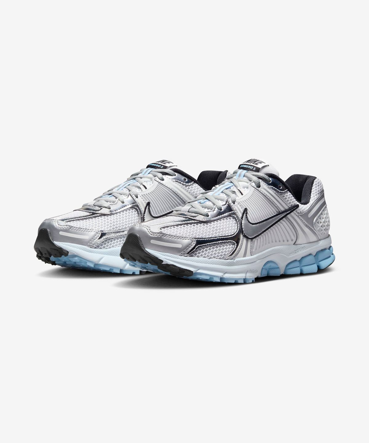 나이키(NIKE) 줌 보메로 5 W - 매탈릭 실버:퓨어 플래티넘:블루 틴트:블랙 / HF1877-100