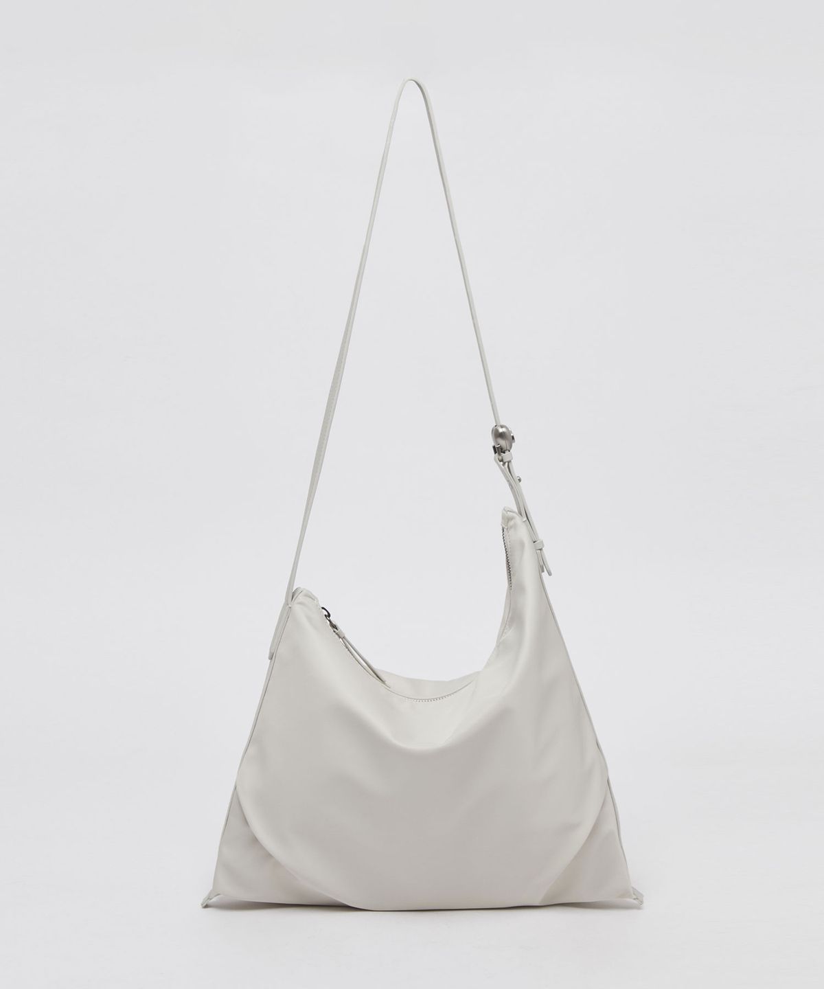 아카이브앱크(ARCHIVEPKE) Luv luna bag(Nylon ivory)_OVBAX24608IVO