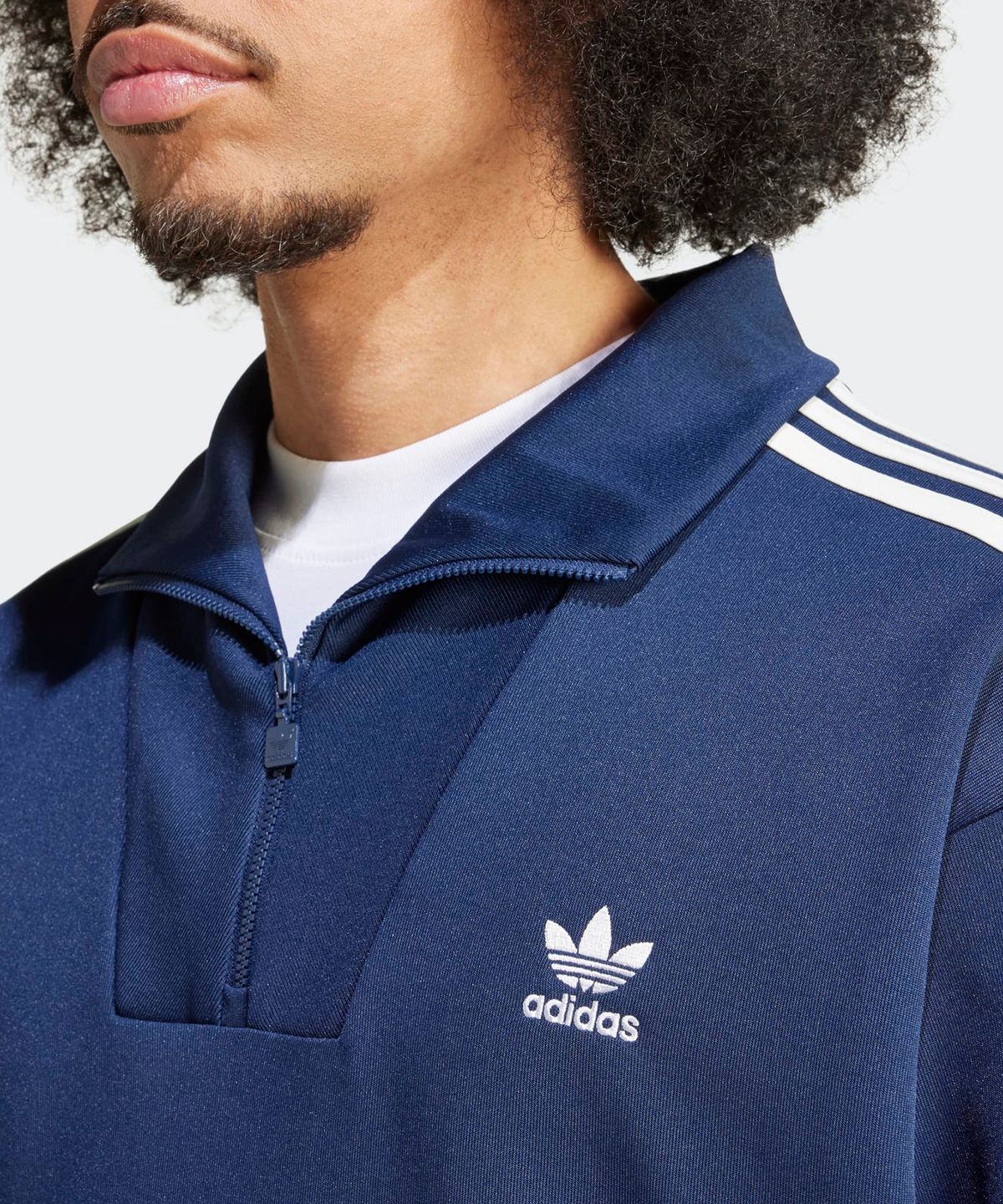 아디다스(ADIDAS) 퍼널넥 트랙탑 - 네이비 / IZ4805