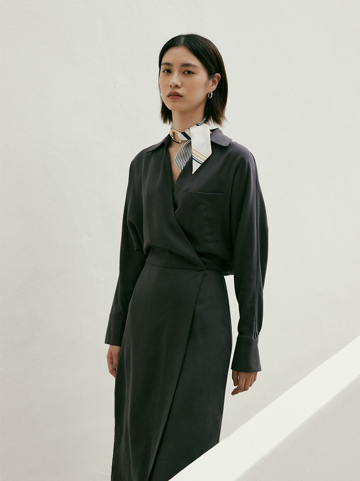 생럭슈(SAINTLUXURE) 베인 아이보리