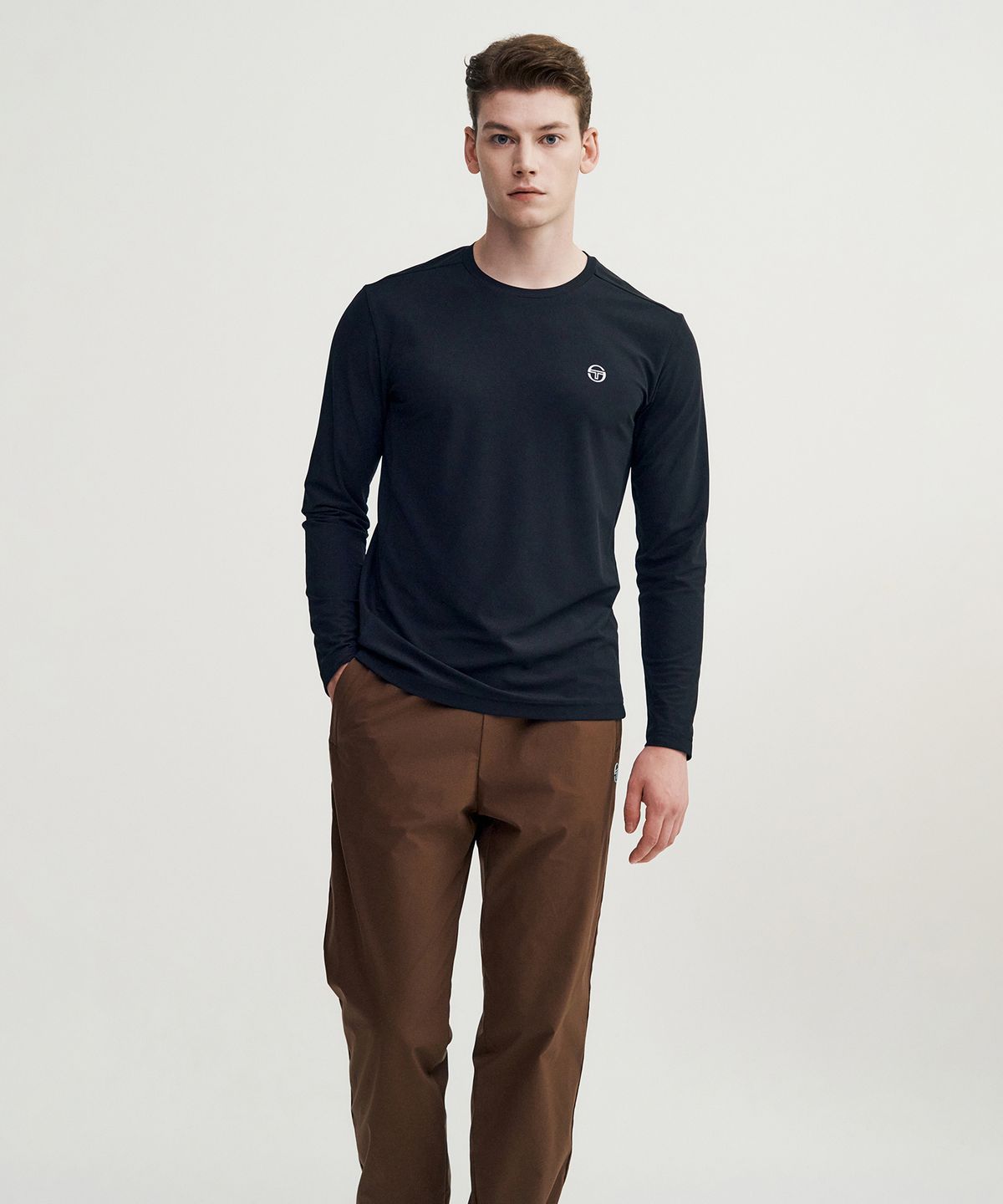 세르지오 타키니(SERGIO TACCHINI) M 에센셜 긴팔티셔츠 (Black)