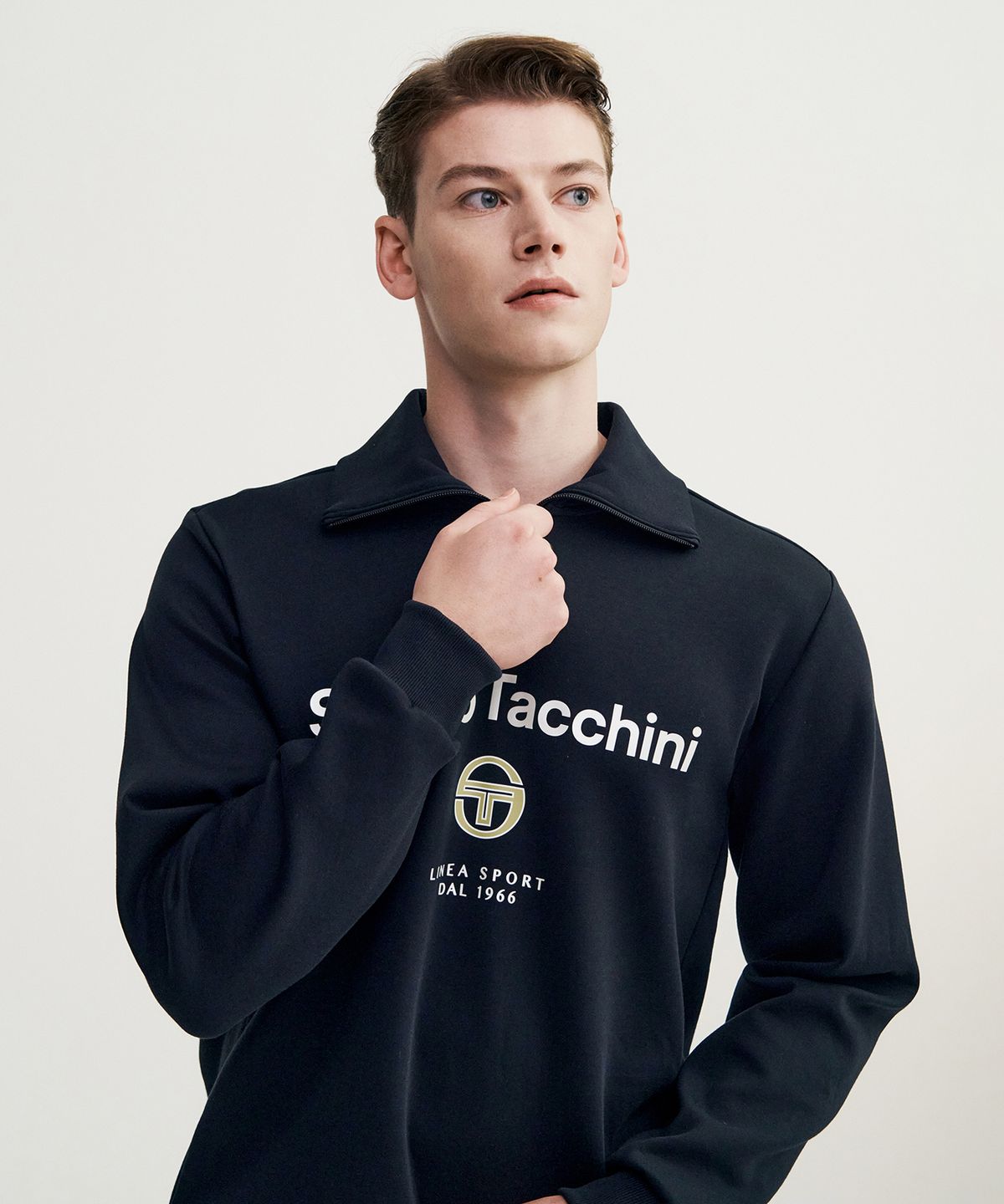 세르지오 타키니(SERGIO TACCHINI) U 고트 쿠쉬라이트 하프집업 맨투맨 (Black)