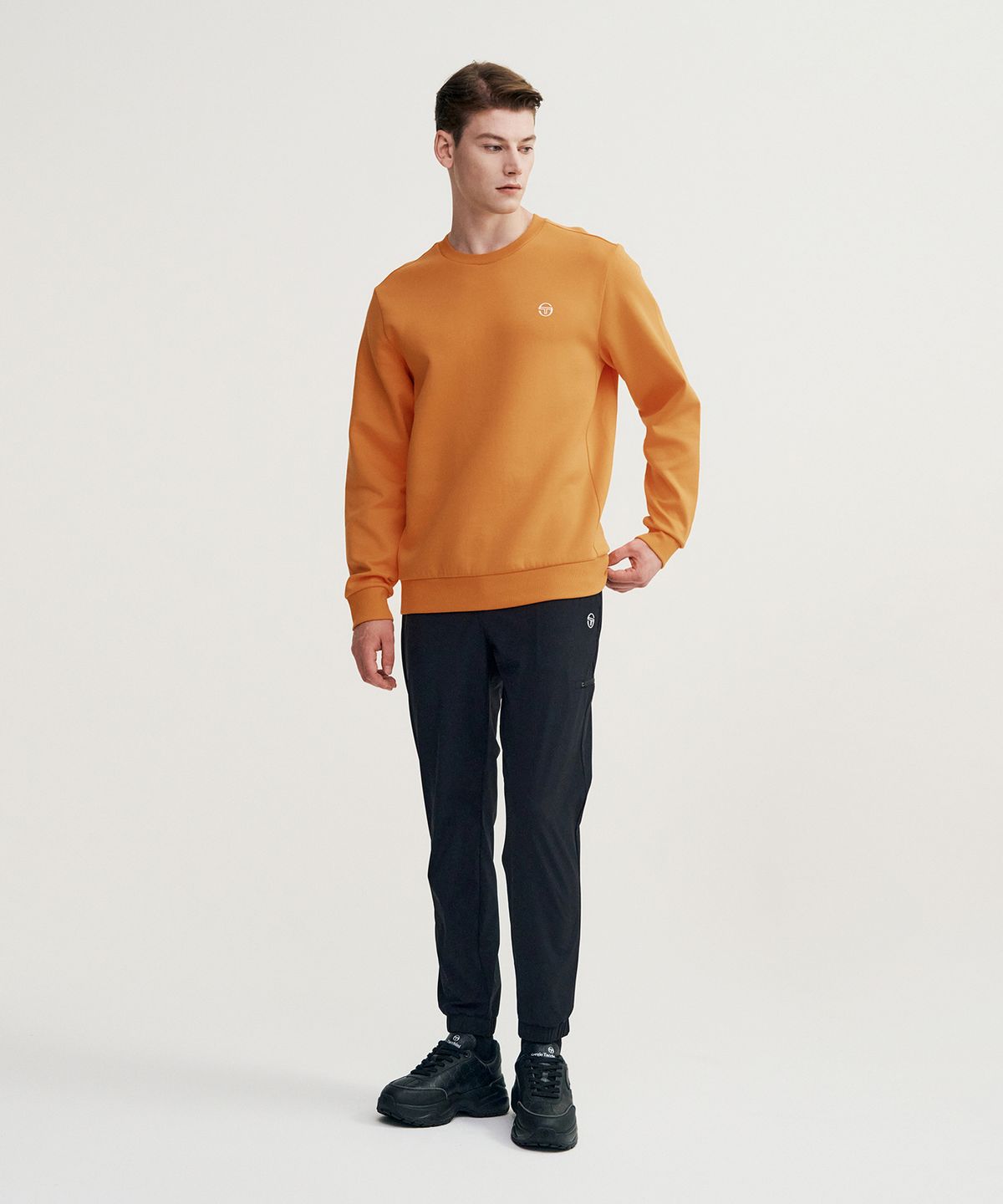 세르지오 타키니(SERGIO TACCHINI) U 고트 쿠쉬라이트 맨투맨 (Orange)