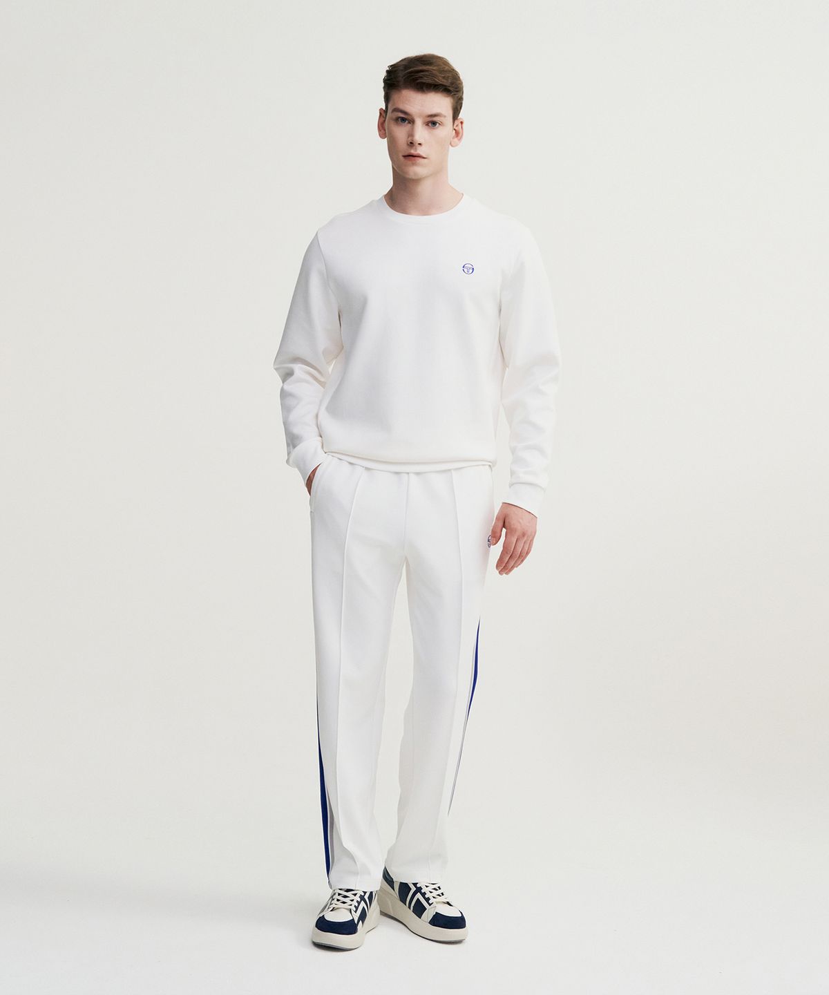 세르지오 타키니(SERGIO TACCHINI) U 고트 쿠쉬라이트 맨투맨 (White)