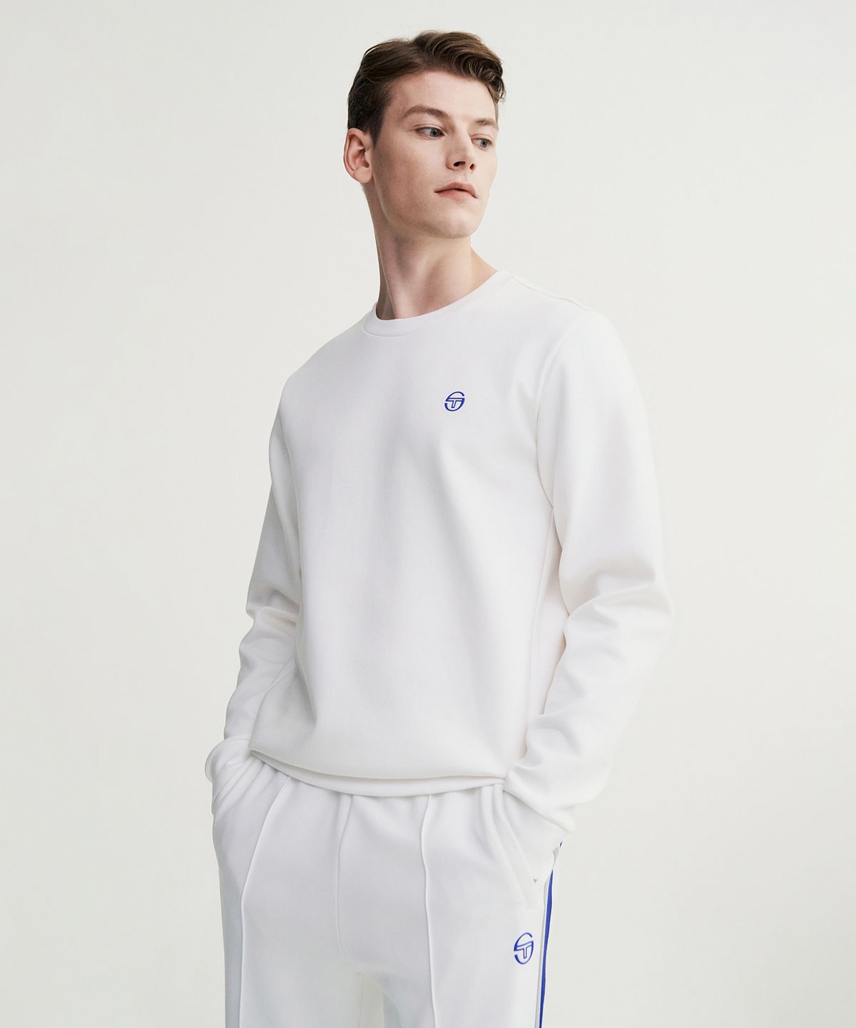 세르지오 타키니(SERGIO TACCHINI) U 고트 쿠쉬라이트 맨투맨 (White)