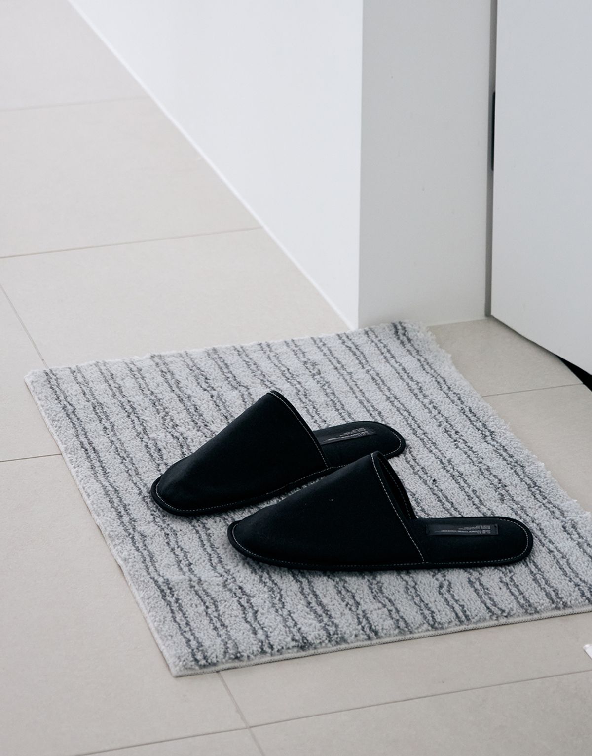 지비에이치 홈(GBH HOME) TEXTURE RUG MINI STRIPE 미니 러그