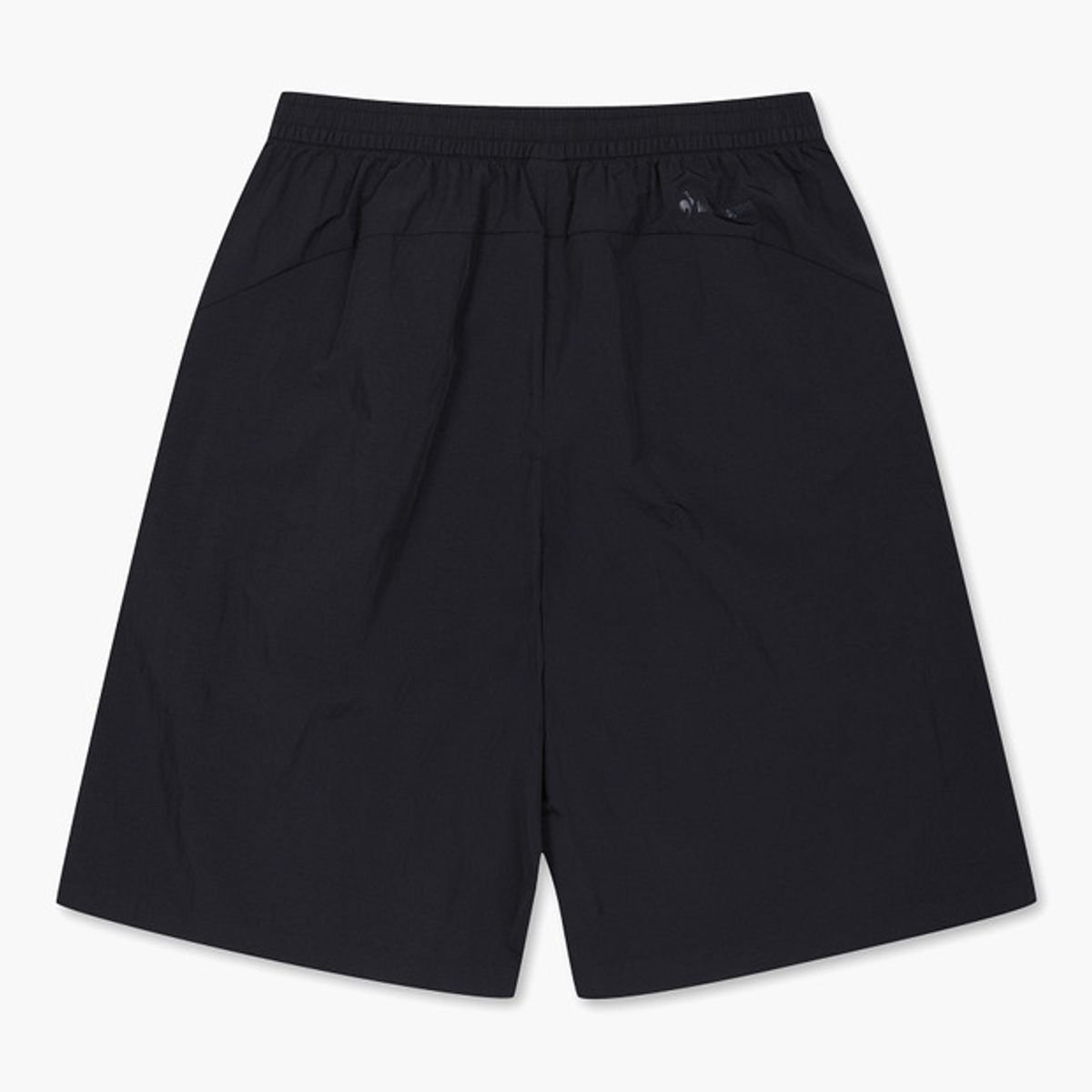 르꼬끄(LECOQ) 풋볼 레플리카 우븐 숏팬츠 블랙(QP323FHP81)