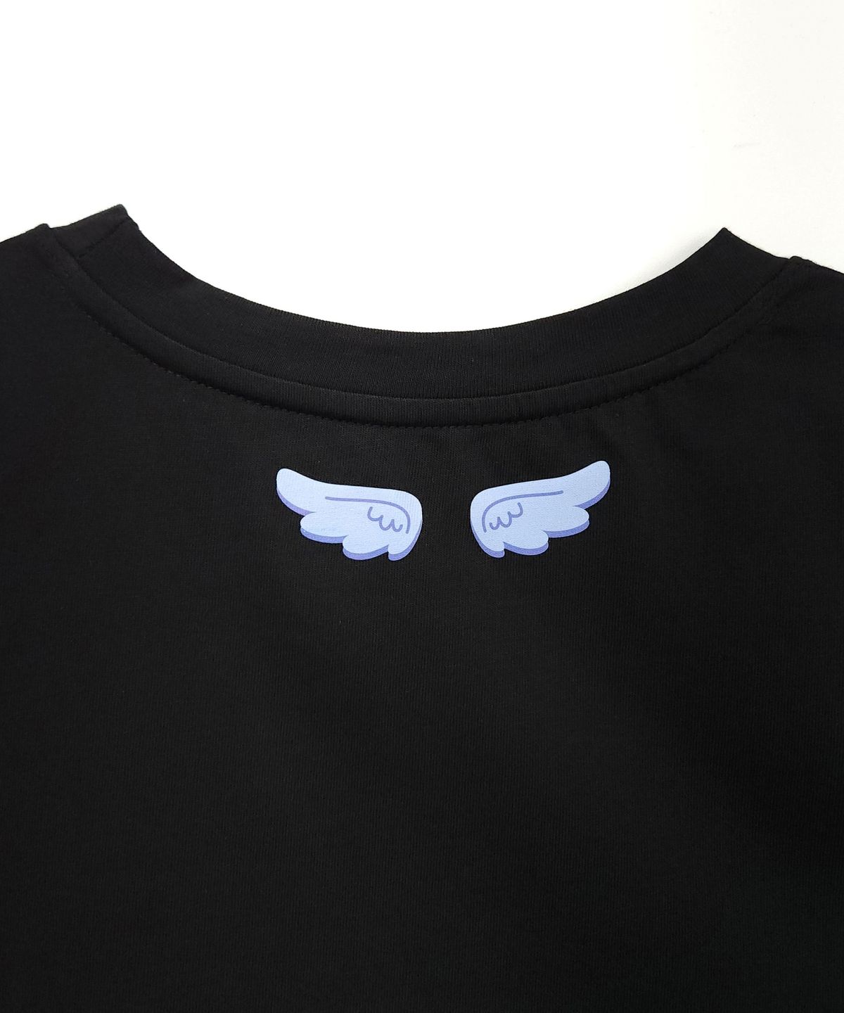블랙크러쉬(BLACRUSH) Blue Wing Crop Short Sleeved T-shirt
