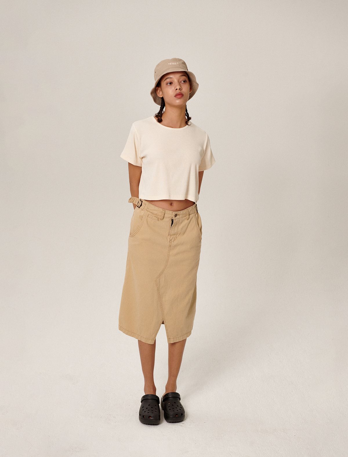 플랫웨이브 인 서울(FLATWAVE IN SEOUL) Samar Crop T-Shirt Beige