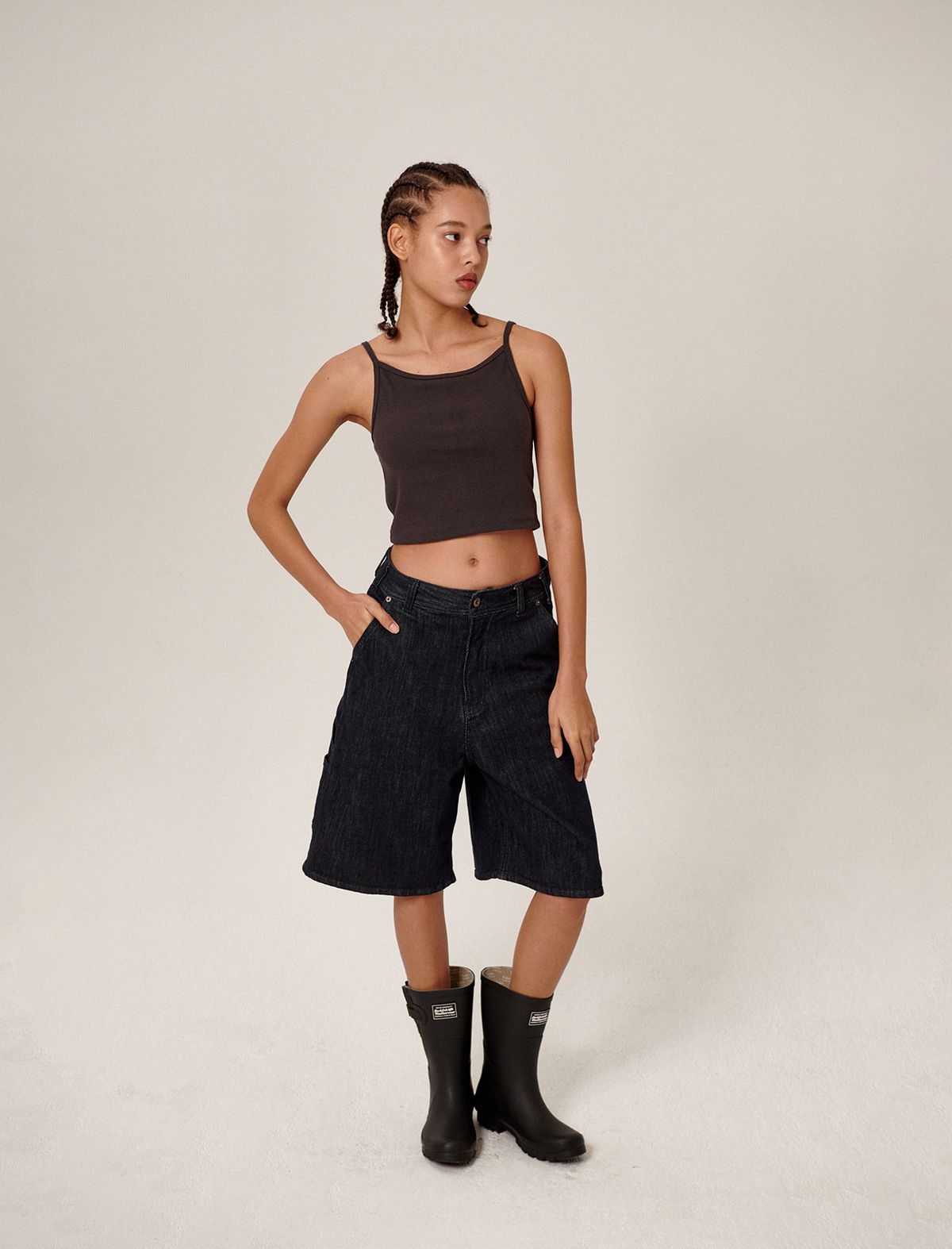 플랫웨이브 인 서울(FLATWAVE IN SEOUL) Tiam Crop Bra Top Charcoal
