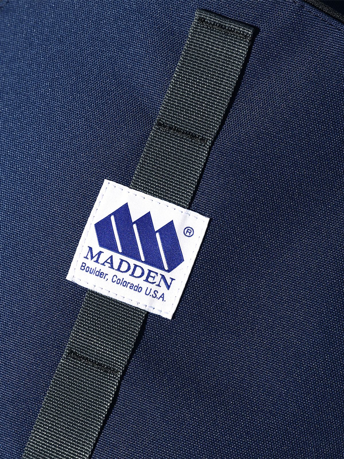 매든(MADDEN) Flat Iron Backpack R Navy