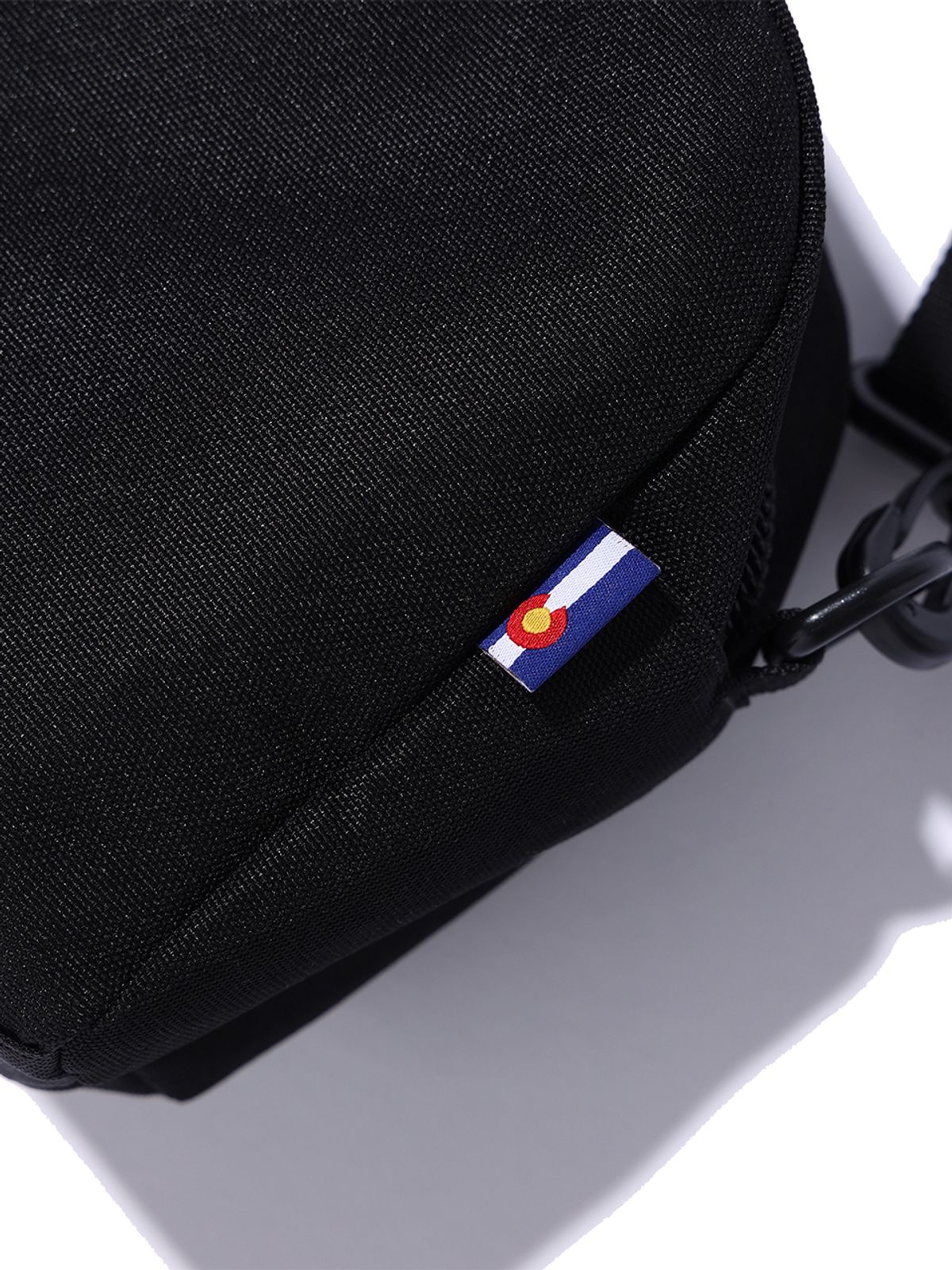 매든(MADDEN) Altona Shoulder Bag R Black