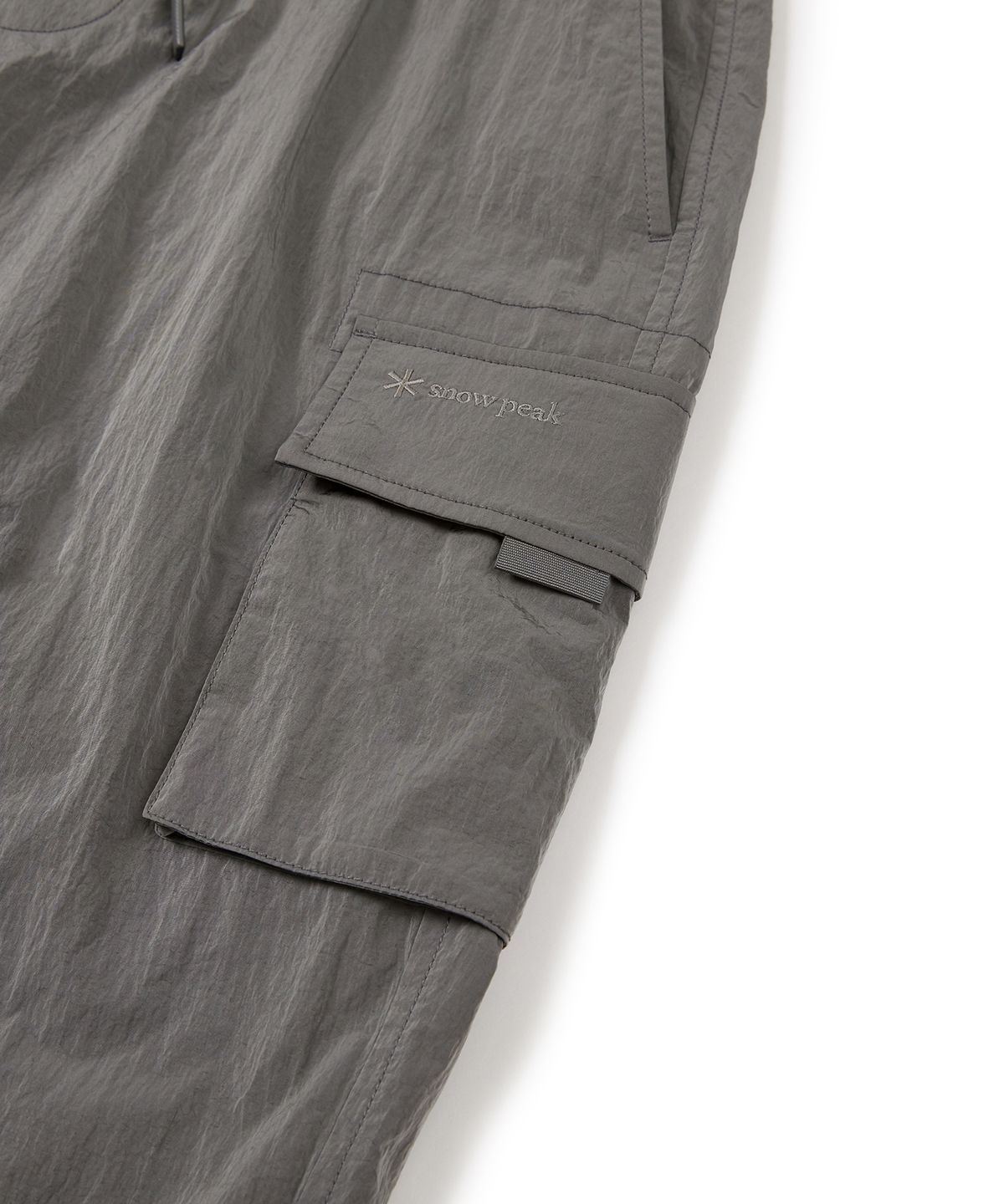 스노우피크 어패럴(SNOWPEAK APPAREL) 브라이트 카고 조거 팬츠 (S24FUFPT70) Silver Gray