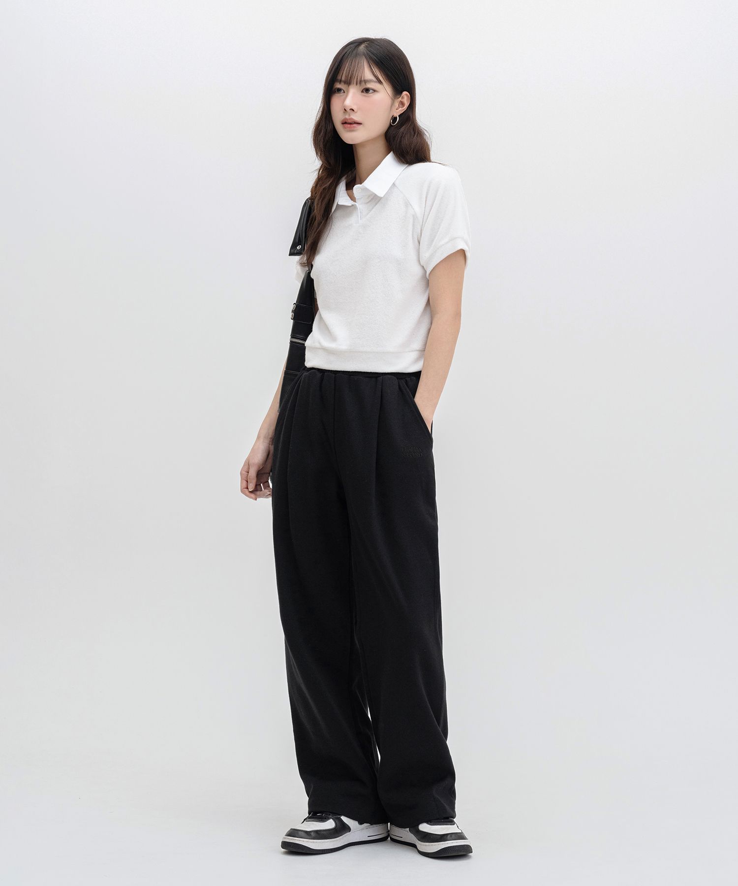MUSINSA | LEMAIN SECOND ONE-TUCK WIDE SWEAT PANTS [BLACK]