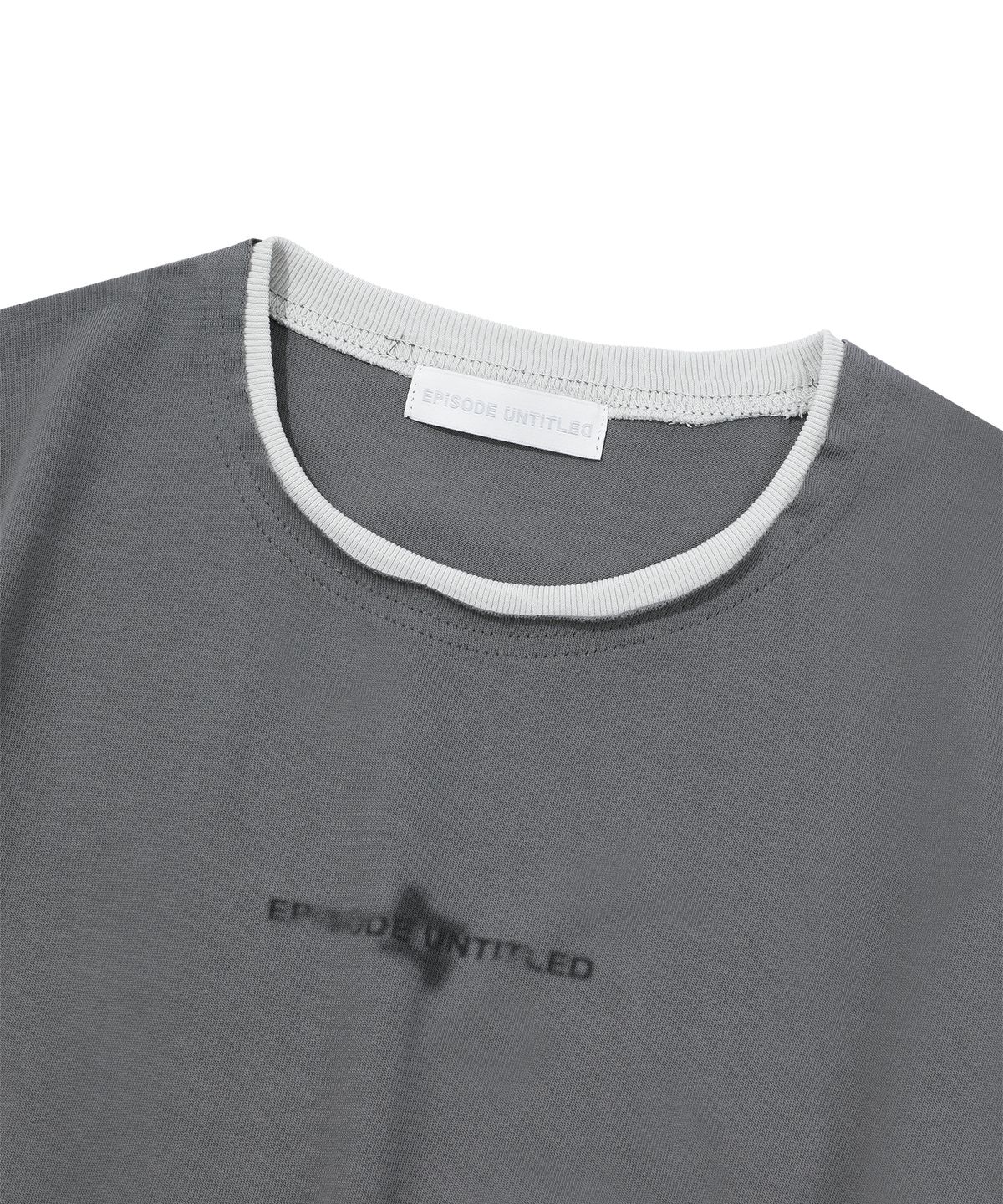 에피소드 언타이틀(EPISODE UNTITLED) CROP MATCH COLORS LOGO PRINT T-SHIRT_DARK GREY