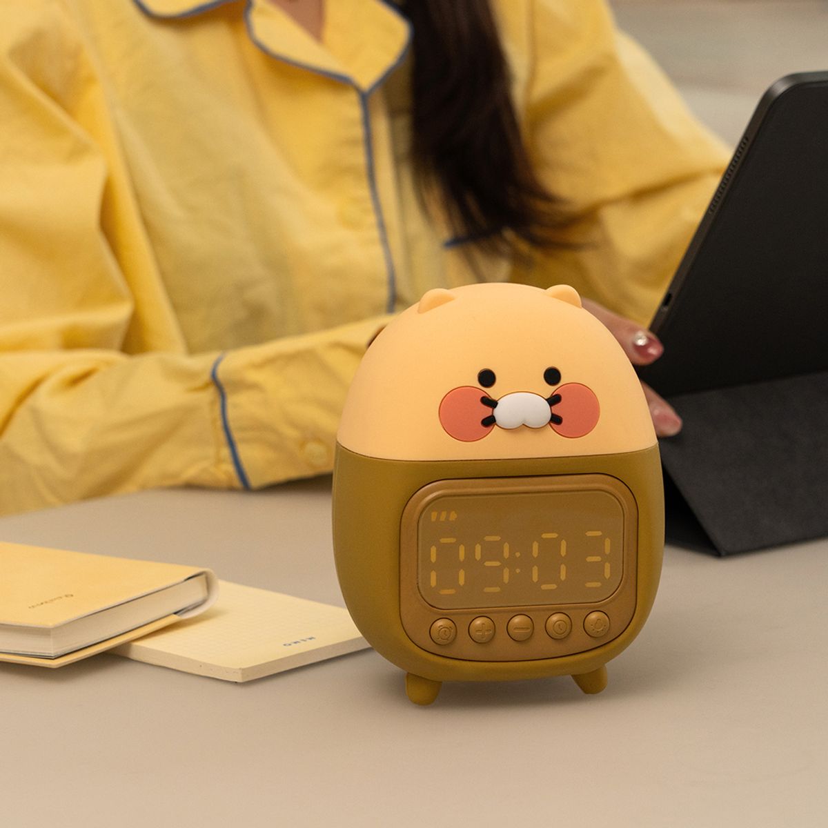 카카오프렌즈 파트너(KAKAOFRIENDS PARTNERS) 말랑꾹 무드등 시계