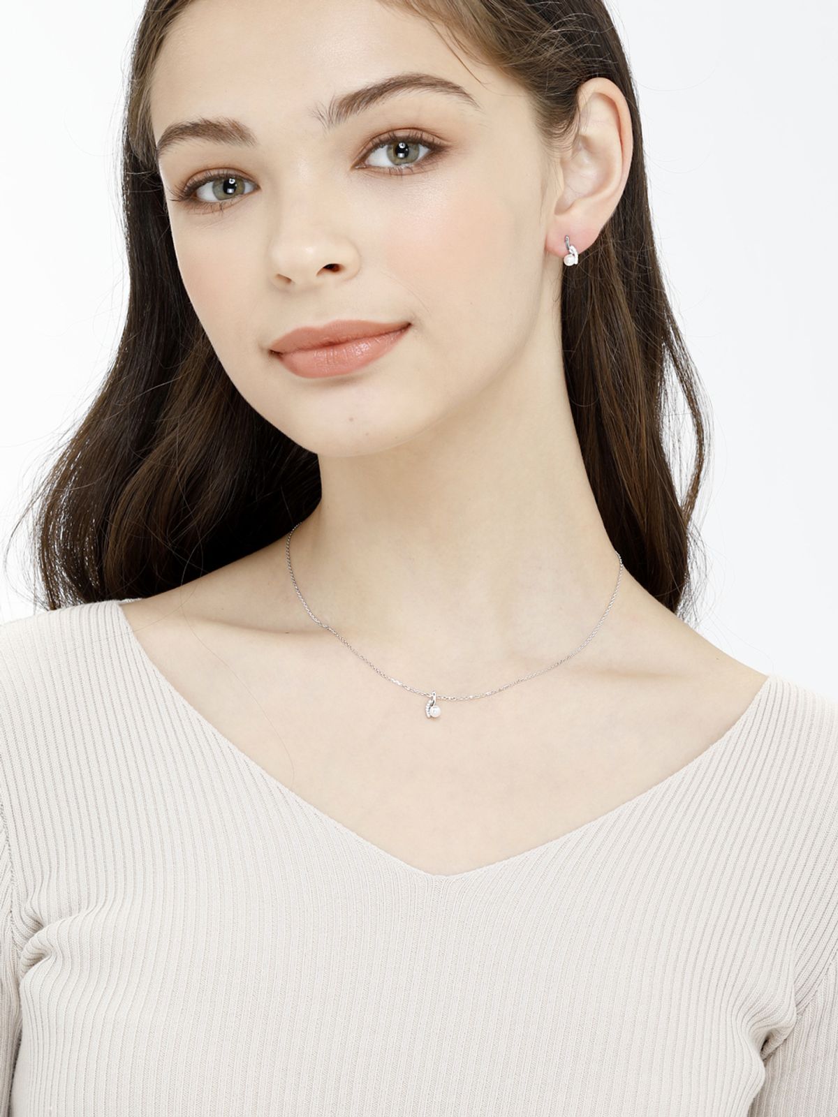 가이거주얼리(GEIGERJEWELRY) 진주 라인 목걸이 GISVNN008
