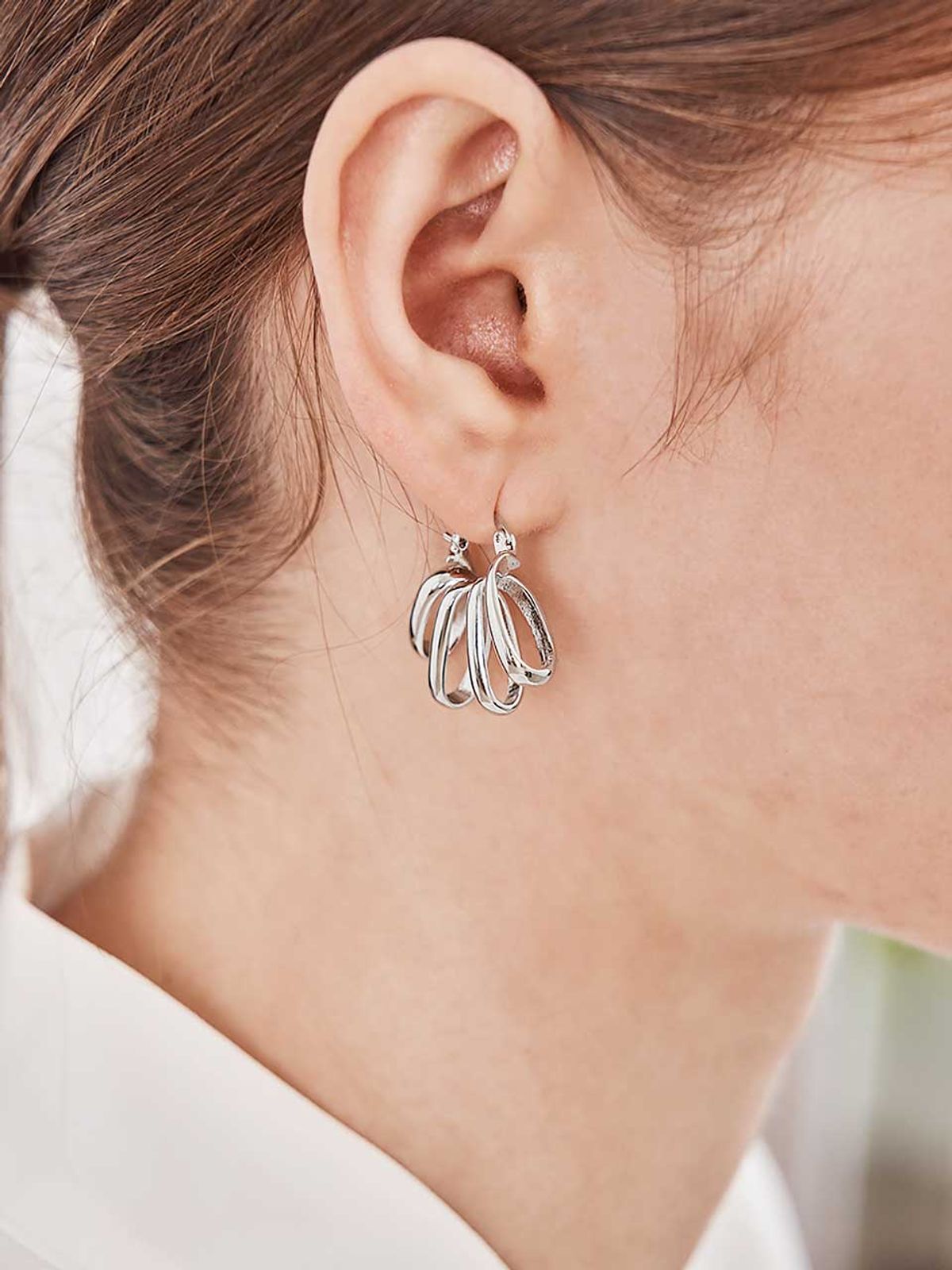 가이거주얼리(GEIGERJEWELRY) 라운드 참 후프 귀걸이 GISVEE142 (실버925 PIN)