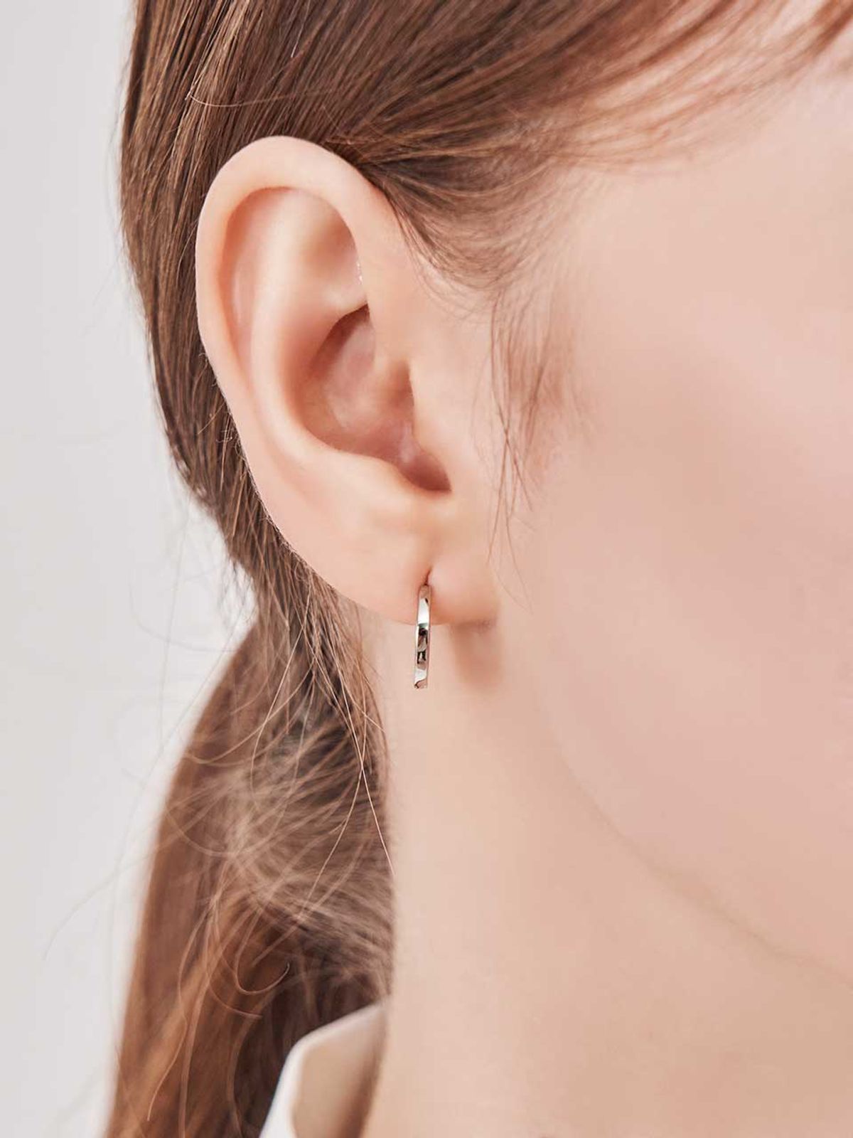가이거주얼리(GEIGERJEWELRY) 심플 베이직 원터치 링 귀걸이 GISVEE139 (실버925 PIN)