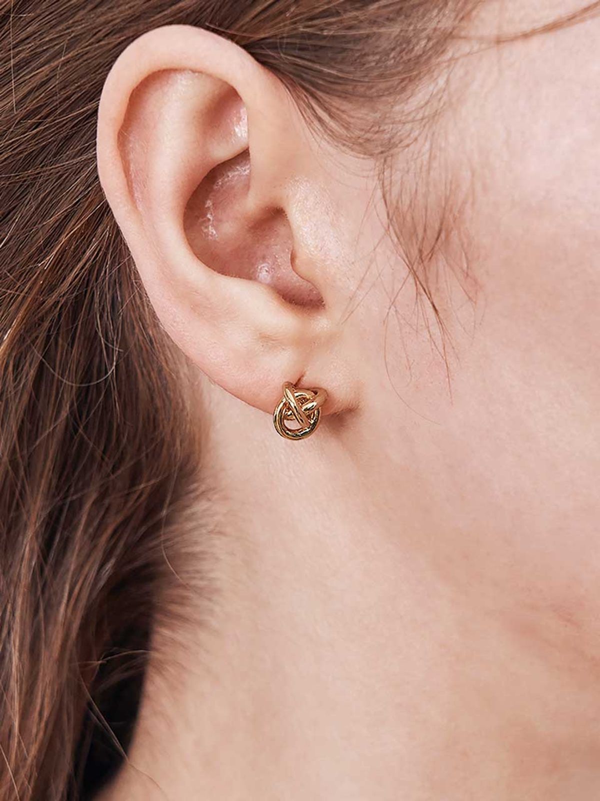 가이거주얼리(GEIGERJEWELRY) 빅 매듭 귀걸이 GISVEE101 (실버925 PIN)