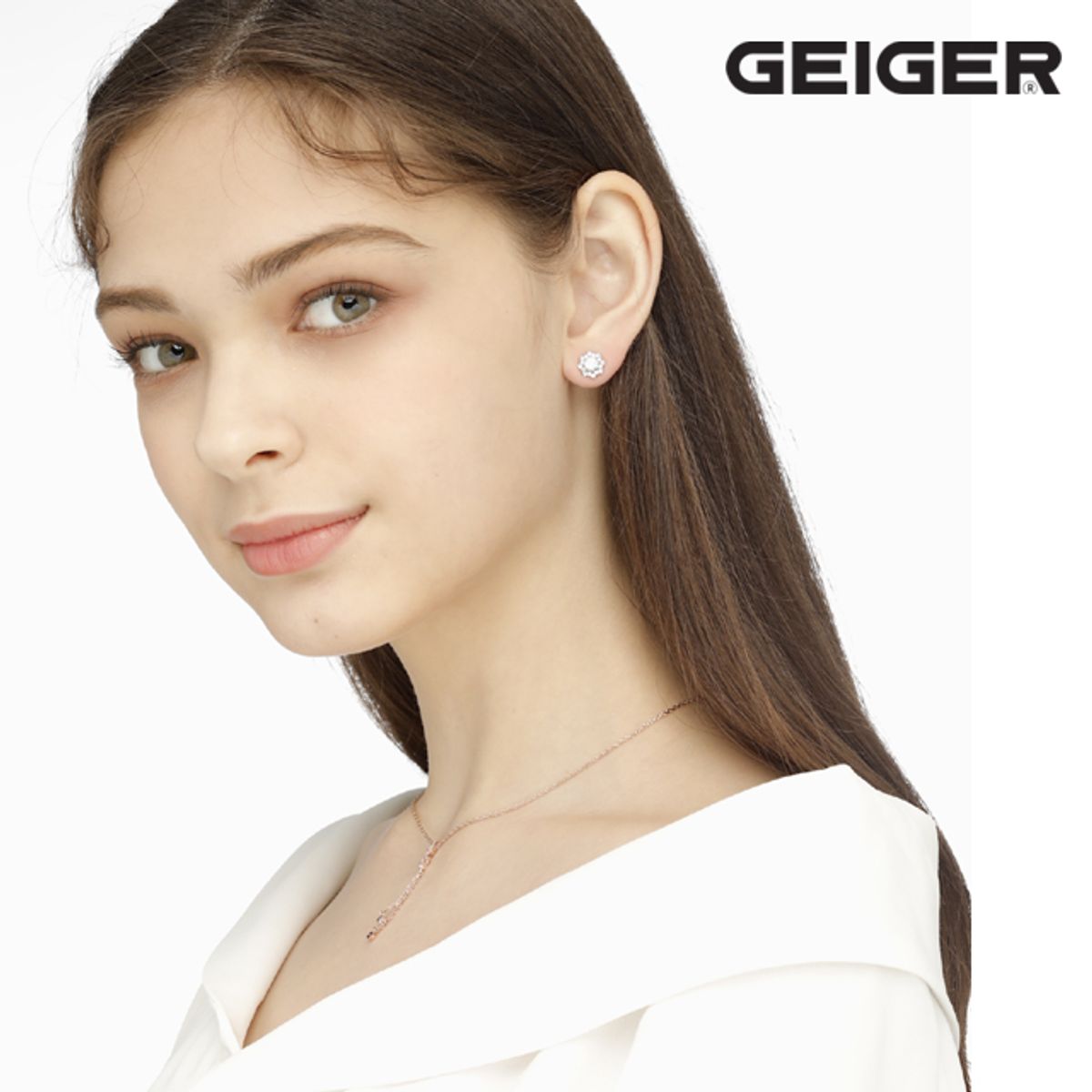 가이거주얼리(GEIGERJEWELRY) 눈꽃 큐빅 포인트 귀걸이 GISVEE071 (실버925 PIN)
