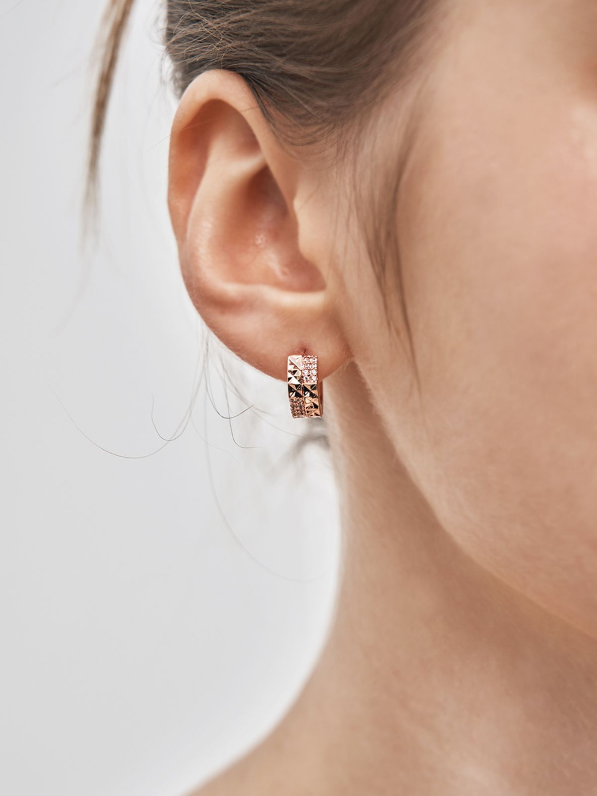 가이거주얼리(GEIGERJEWELRY) 18K GF 원터치 투 링 귀걸이 GI8KPEE014