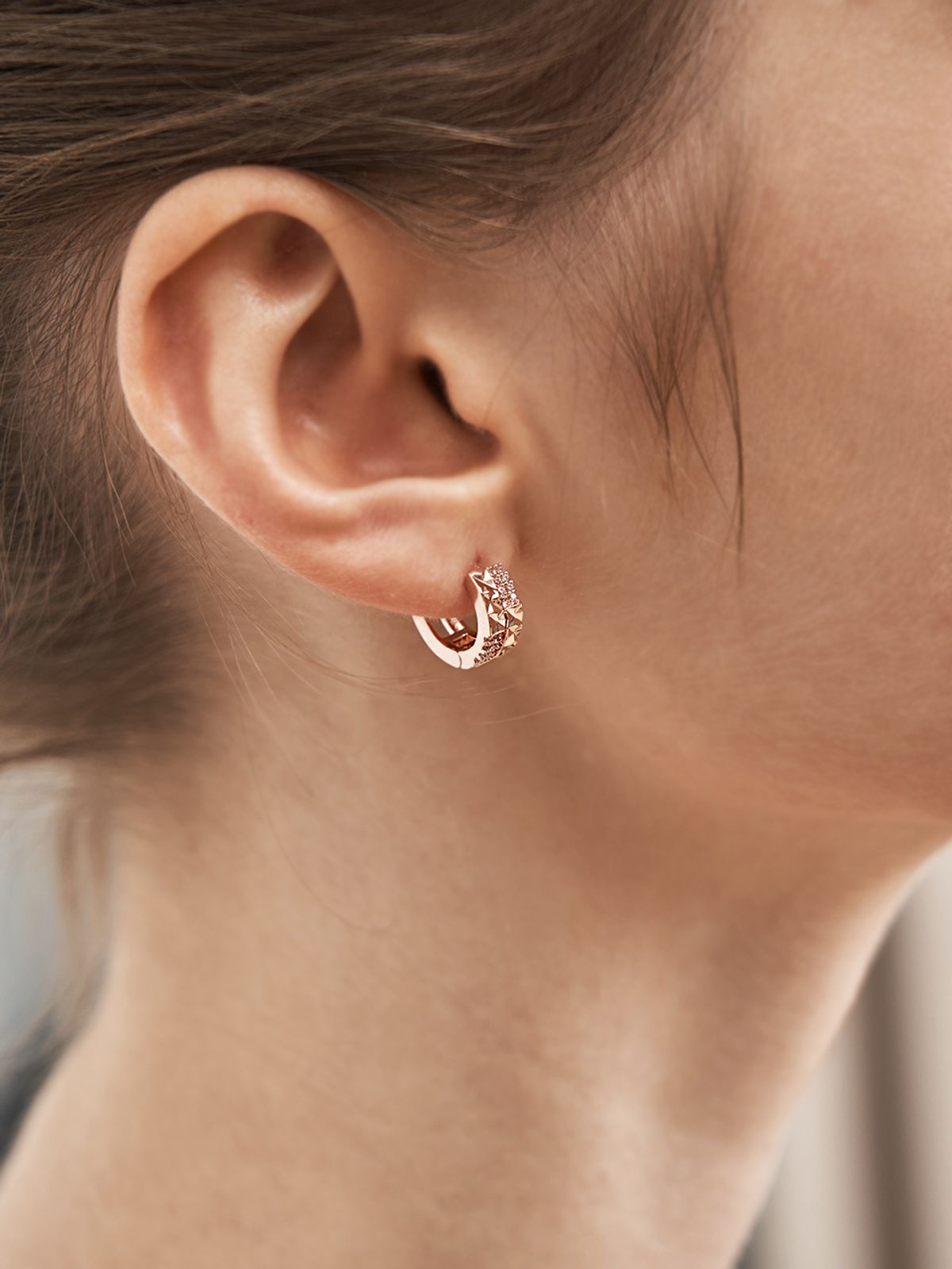 가이거주얼리(GEIGERJEWELRY) 18K GF 원터치 투 링 귀걸이 GI8KPEE014