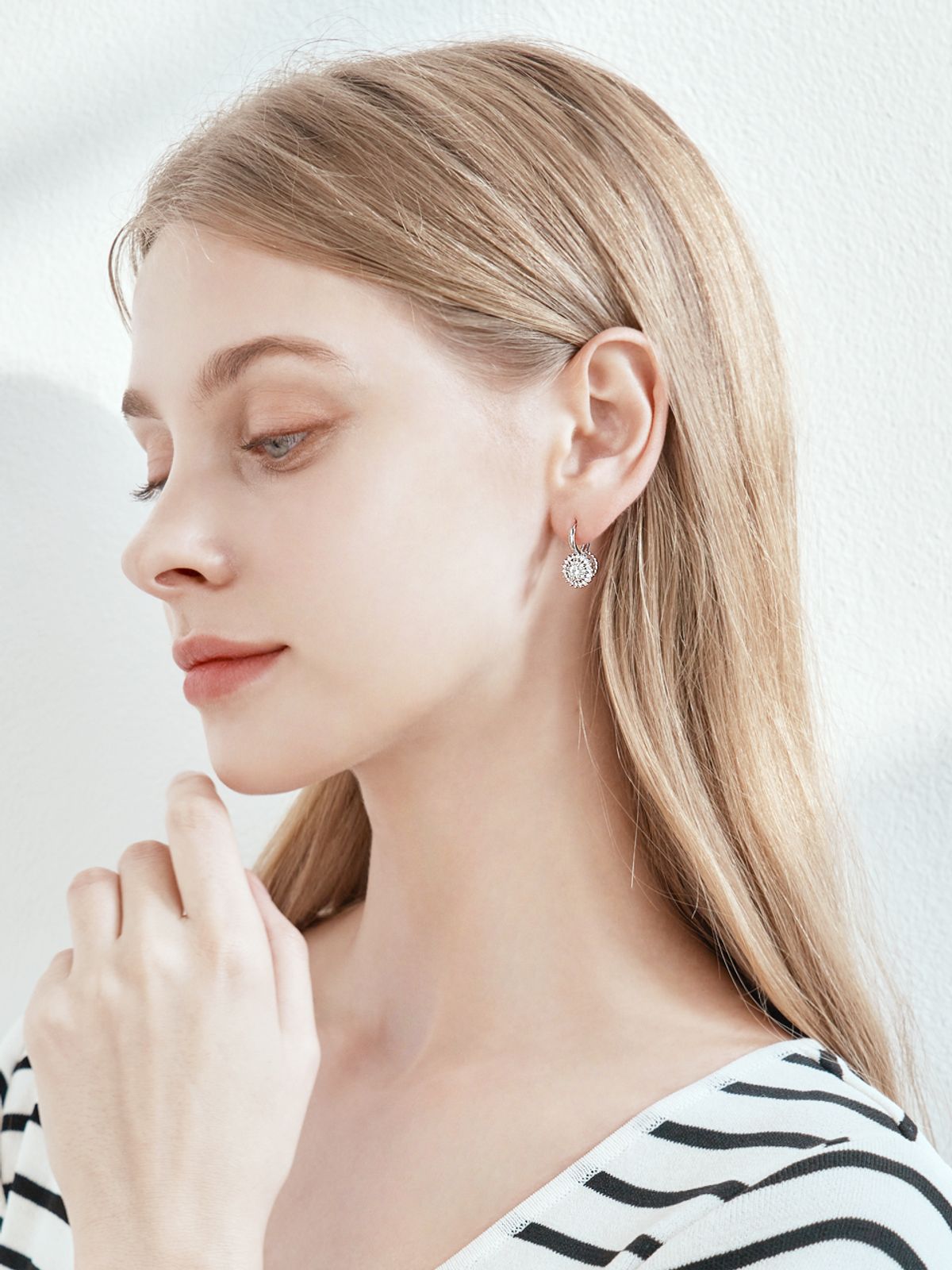 가이거주얼리(GEIGERJEWELRY) 해바라기 원터치 귀걸이 GISVEE019 (실버925 PIN)