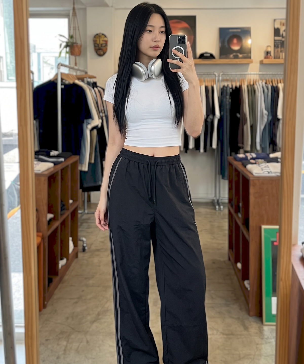 버튼서울(BUTTON SEOUL) 베이직 라인 나일론 스트링 팬츠 (블랙)