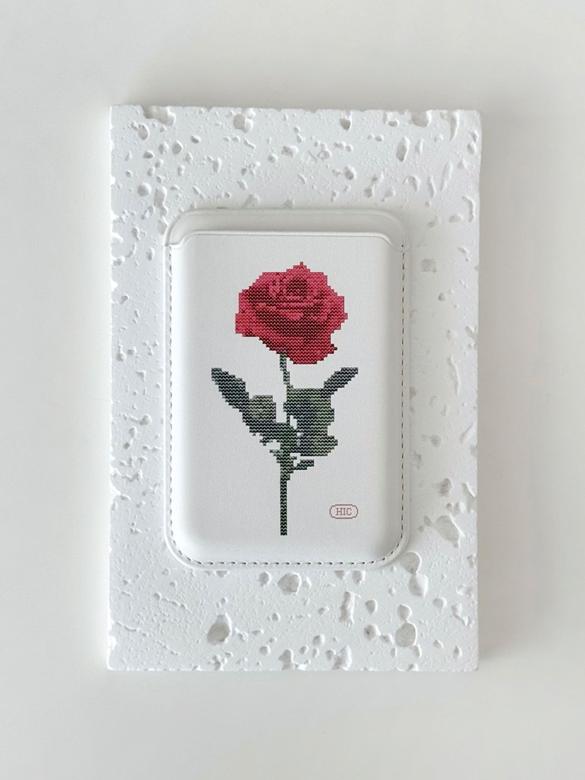 하이칙스(HIGH CHEEKS) Red Rose Macsafe Card Wallet_HC2477WL001M