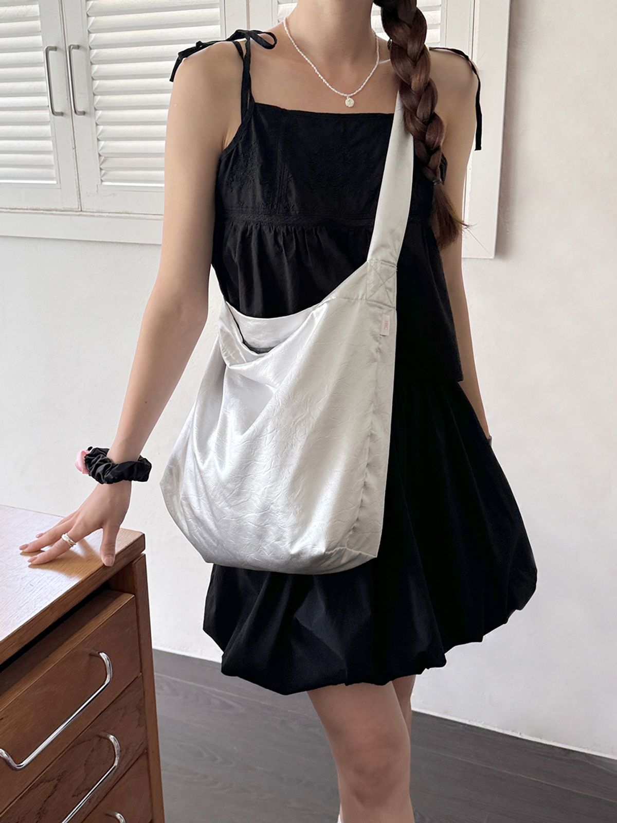 하이칙스(HIGH CHEEKS) Easy Shoulder Bag(SILVER)_HC2477BG001M