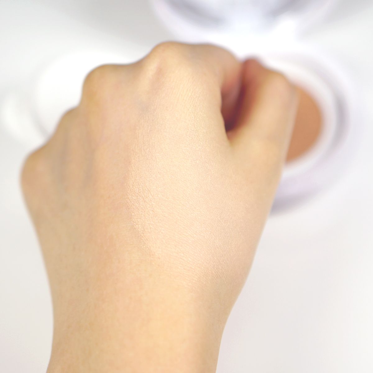 러블리씨씨(LOVELYCC) 핑크 커버 에센스 선쿠션  SPF50+ PA+++ 15g