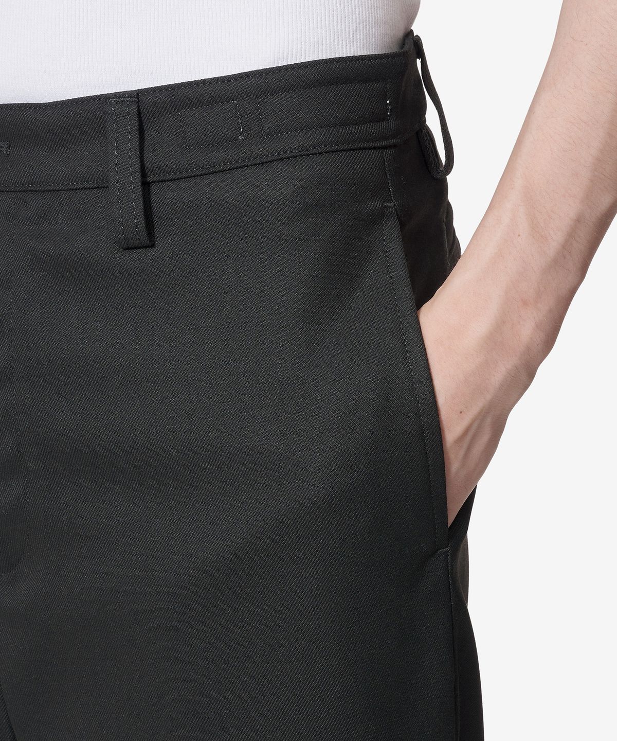 디파트먼트 파이브(DEPARTMENT FIVE) 치노 루즈 팬츠 - 블랙 / UP5132TS0137000999