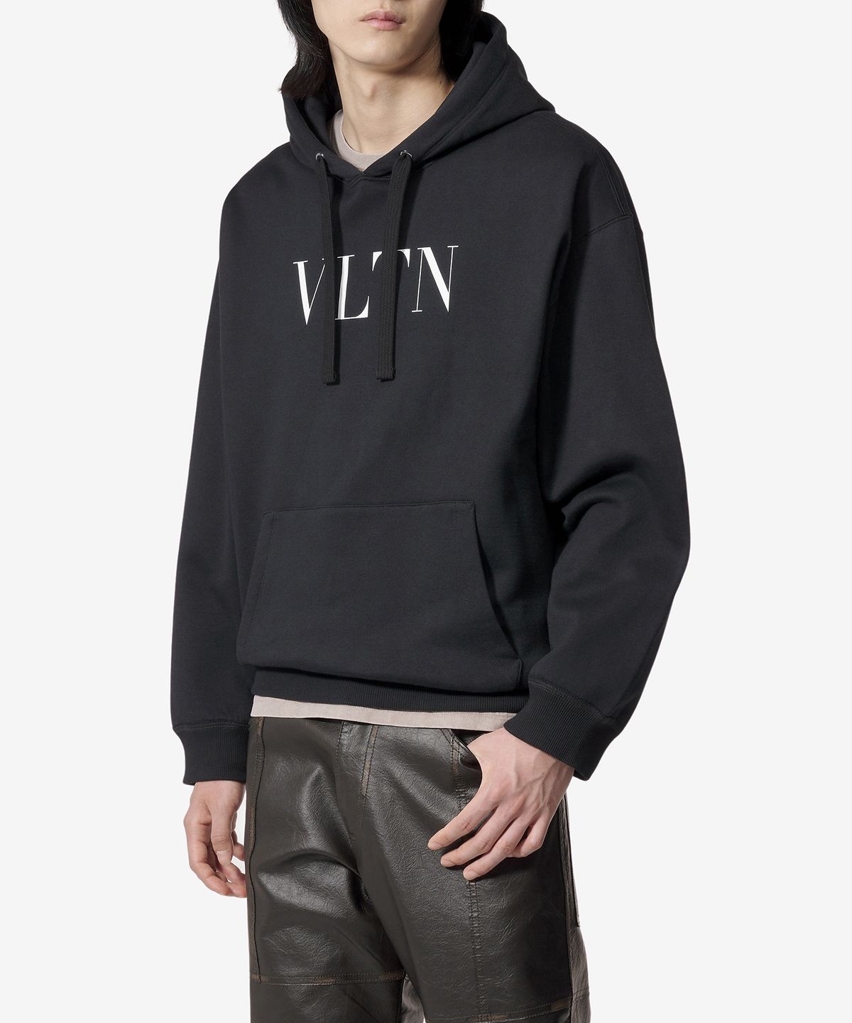 발렌티노(VALENTINO) VLTN 세미 오버핏 후드 - 블랙 / 5V3MF14F3TV0NO