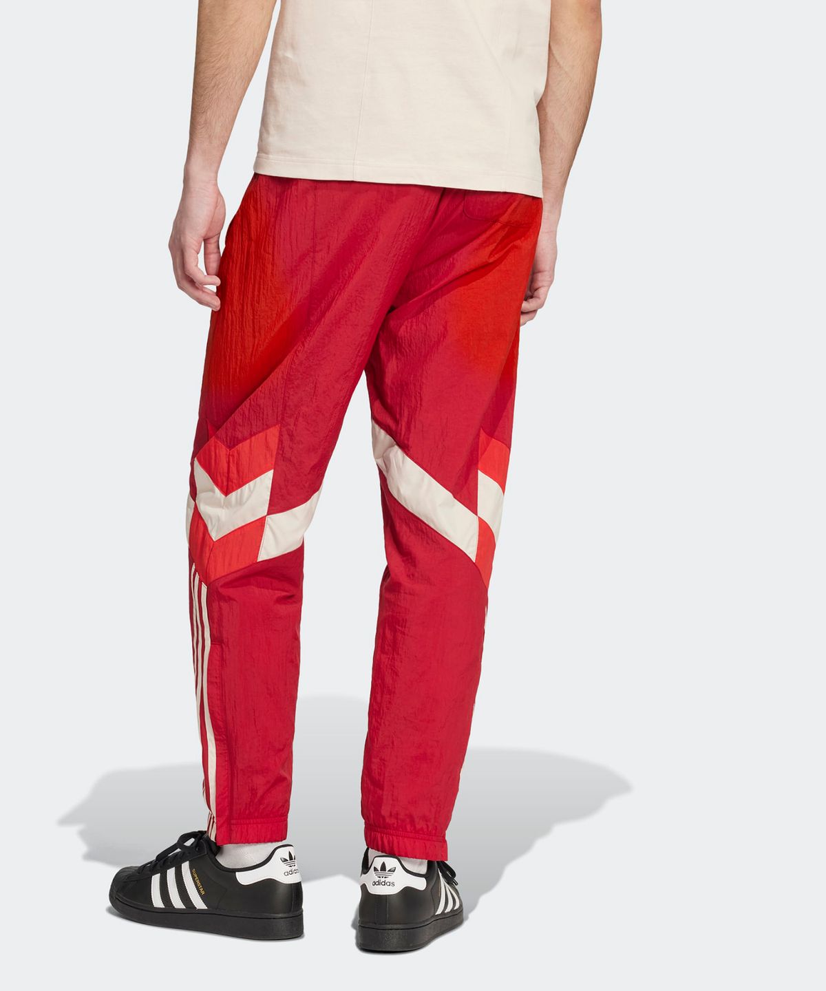 아디다스(ADIDAS) FC 바이에른 오리지널스 트랙 팬츠 - 레드 / IS6512