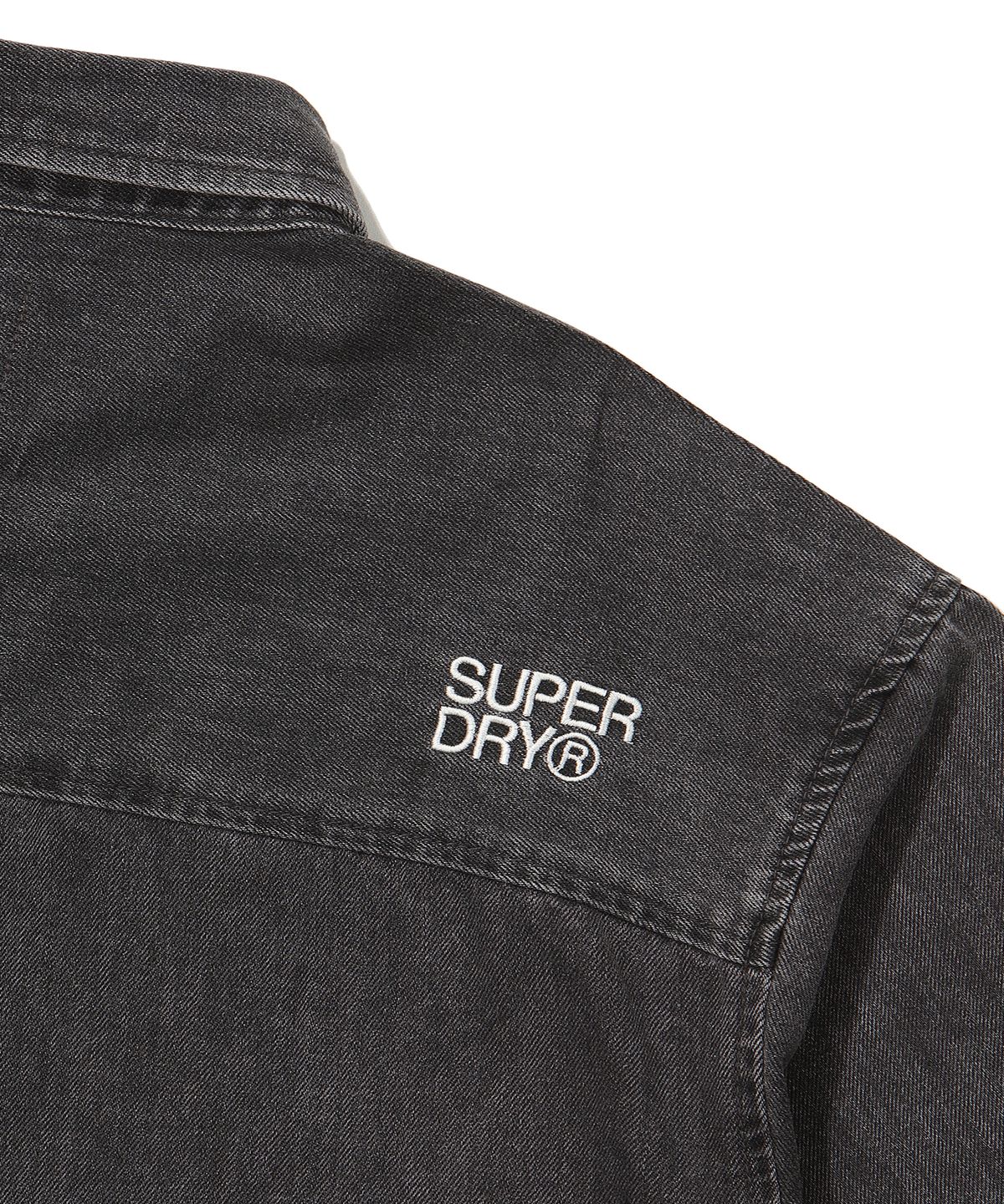 슈퍼드라이(SUPERDRY) 에센셜 세미 오버핏 데님 셔츠 블랙