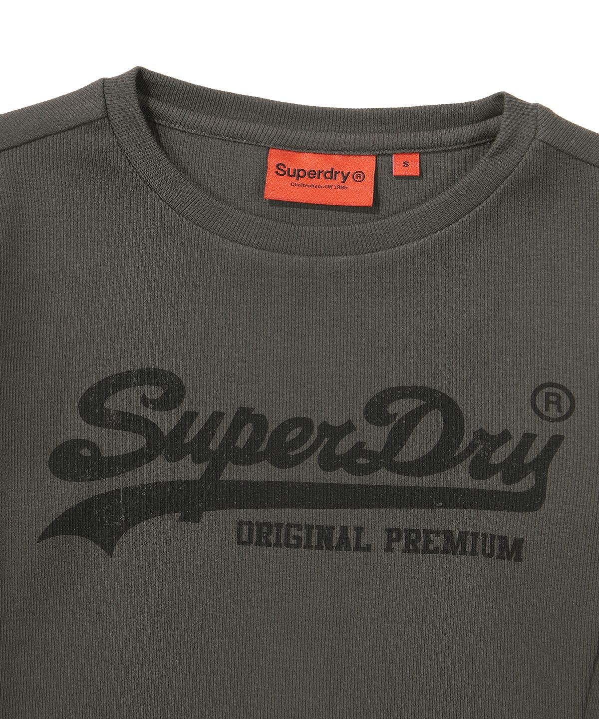 슈퍼드라이(SUPERDRY) W 빈티지 빅 로고 크롭 긴팔 티셔츠 다크그레이