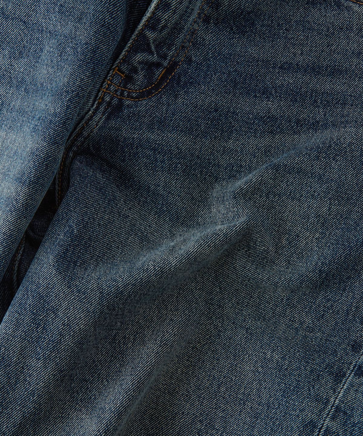아웃스탠딩(OUTSTANDING) TAPERED LOOSE FIT DENIM PANTS_L.BLUE
