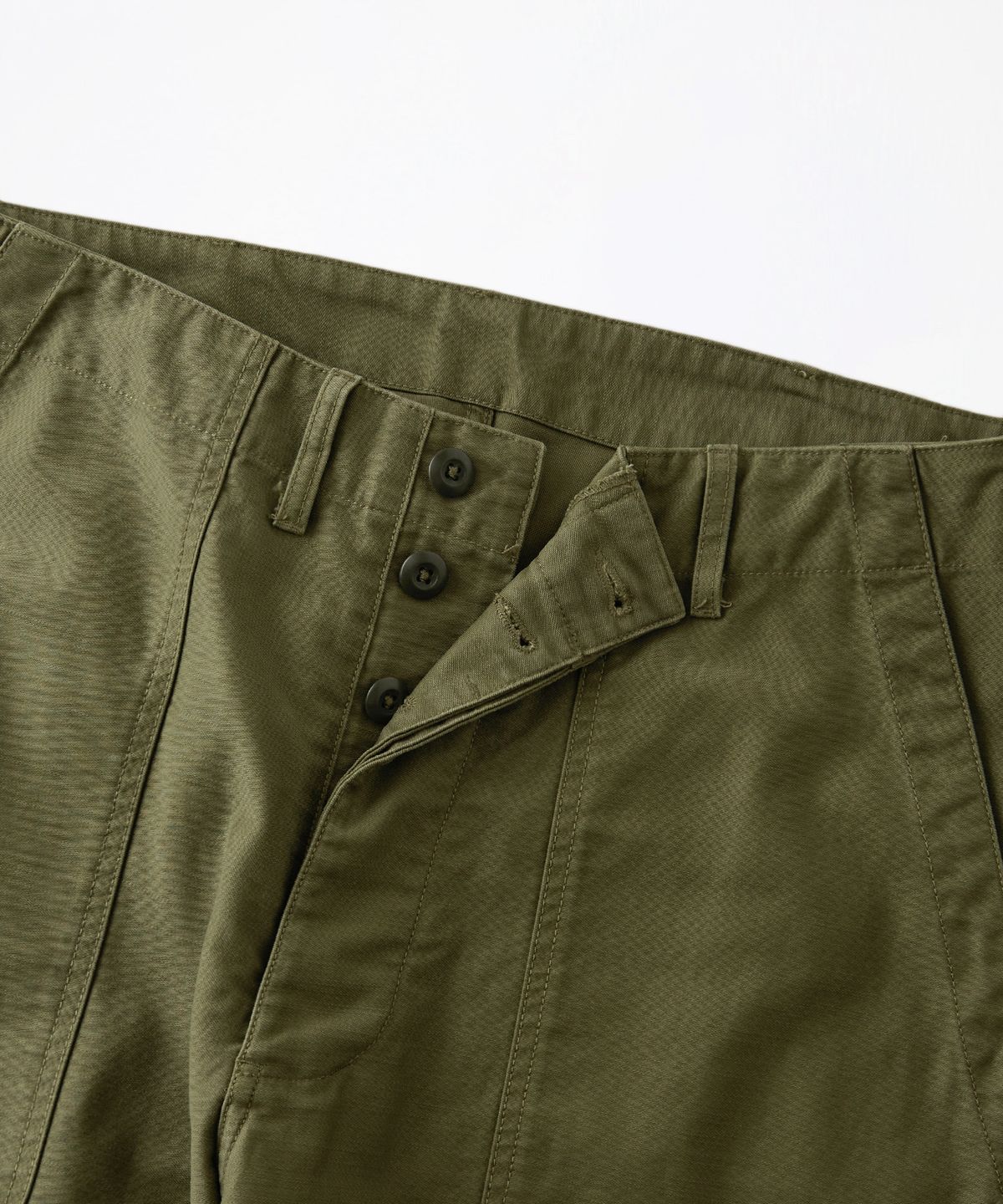 아웃스탠딩(OUTSTANDING) BACK SATIN FATIGUE PANTS (ORIGINAL FIT)_WASHED OLIVE