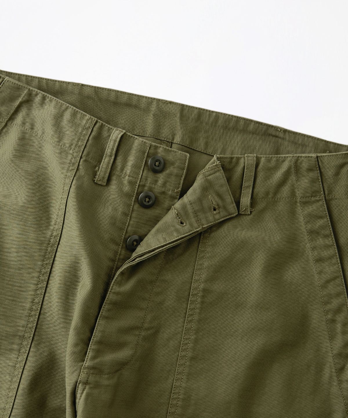 아웃스탠딩(OUTSTANDING) BACK SATIN FATIGUE PANTS(ORIGINAL FIT)_WASHED OLIVE