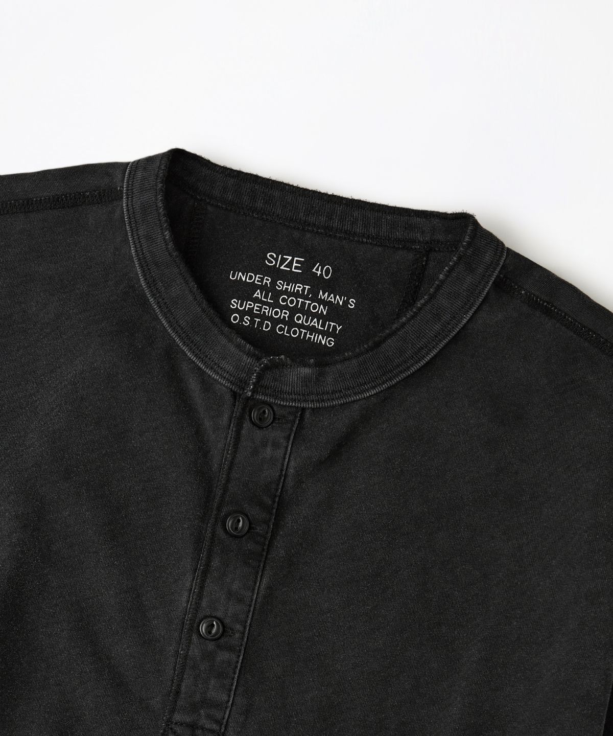 아웃스탠딩(OUTSTANDING) HENLEY NECK LONG SLEEVE TEE_VINTAGE CHARCOAL