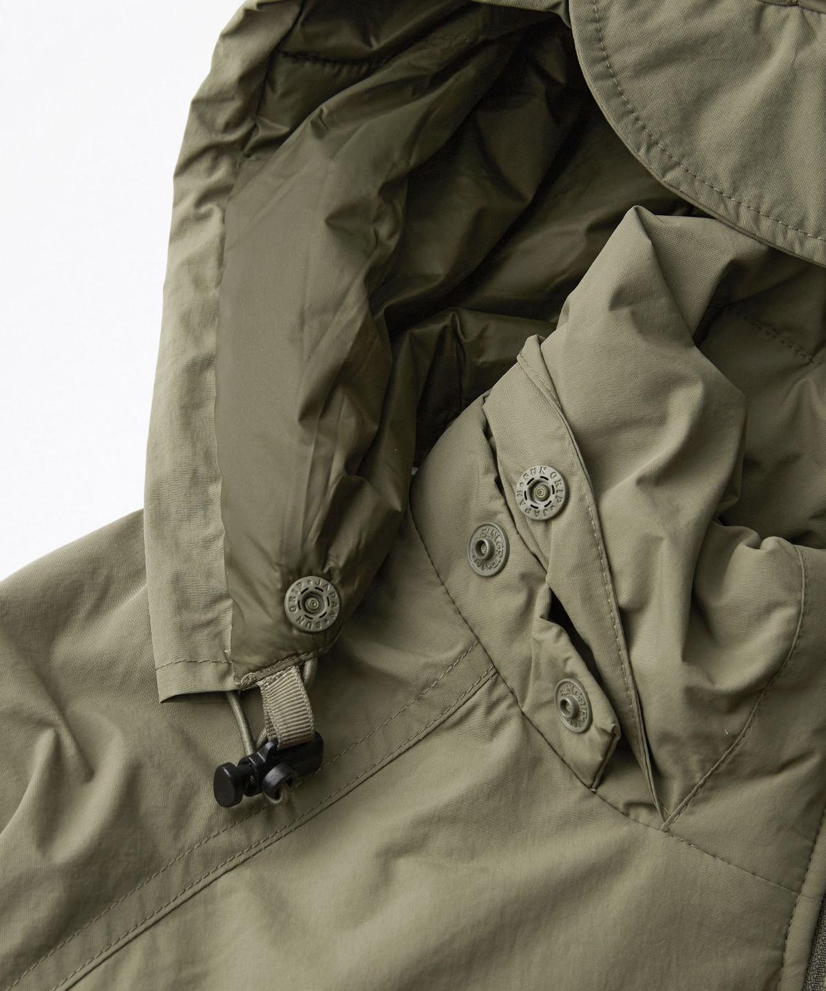 아웃스탠딩(OUTSTANDING) PRIMALOFT LEVEL 7 SHORT PARKA_SAGE GREEN