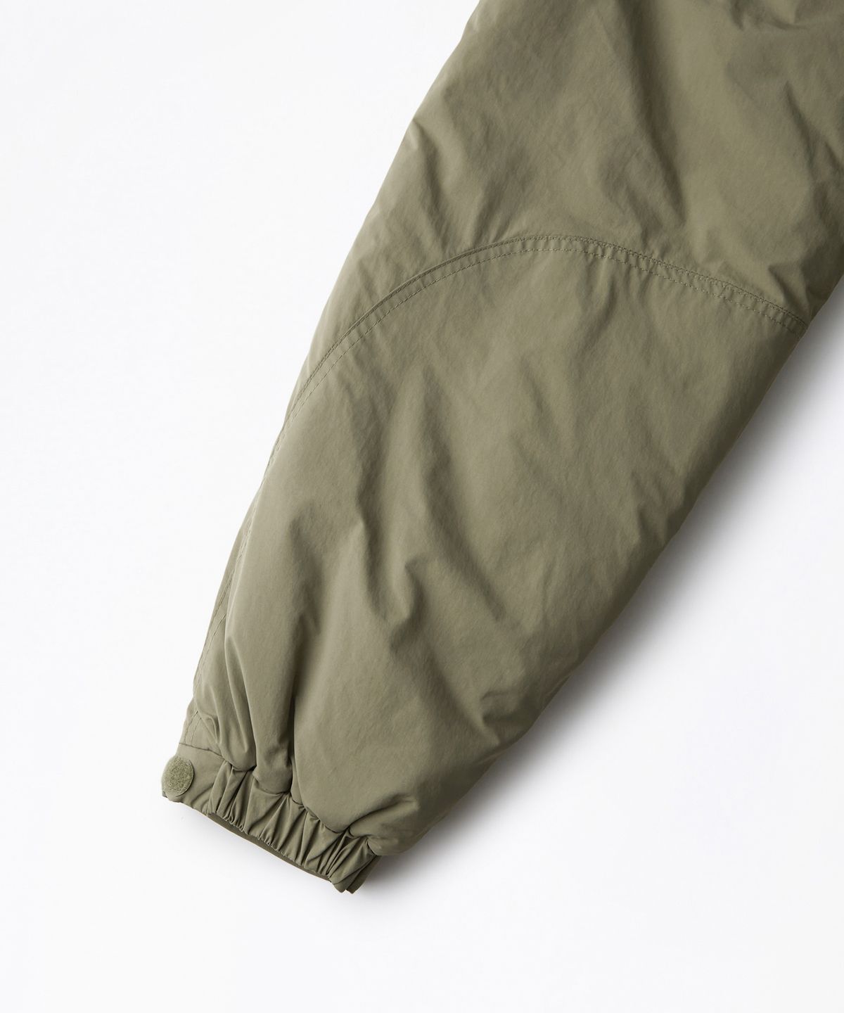 아웃스탠딩(OUTSTANDING) PRIMALOFT LEVEL 7 SHORT PARKA_SAGE GREEN