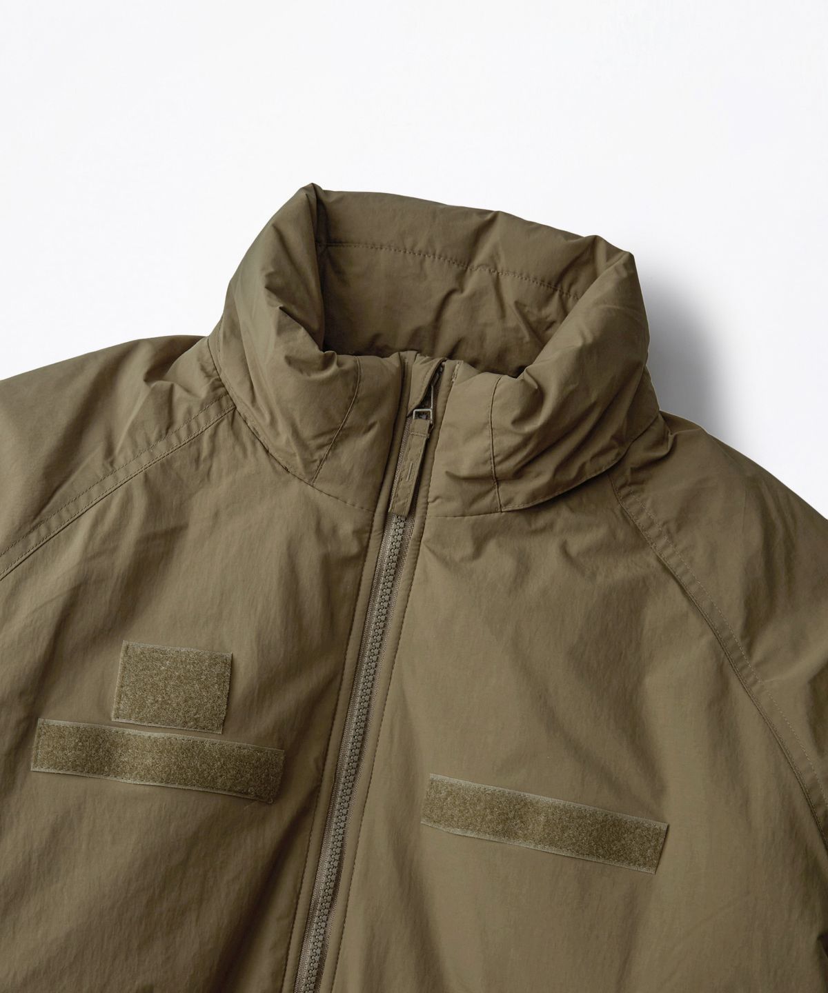 아웃스탠딩(OUTSTANDING) PRIMALOFT LEVEL 7 SHORT PARKA_COYOTE