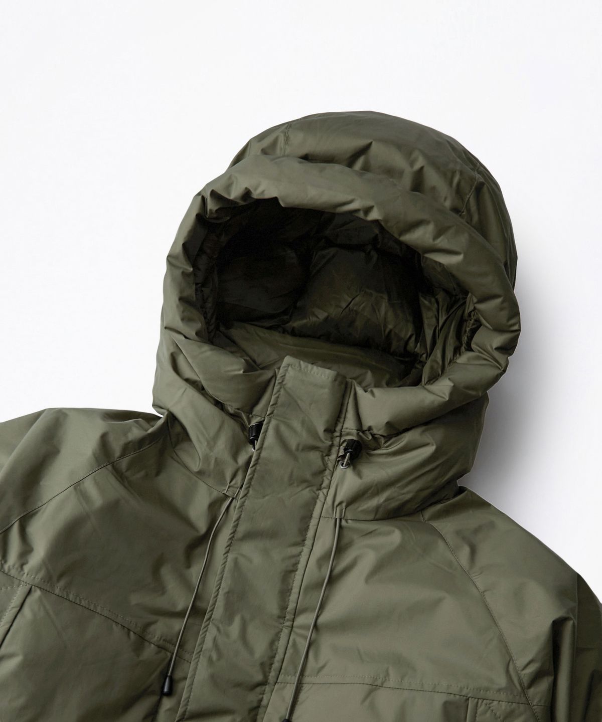 아웃스탠딩(OUTSTANDING) TORAY LEVEL7 DOWN PARKA_SAGE GREEN