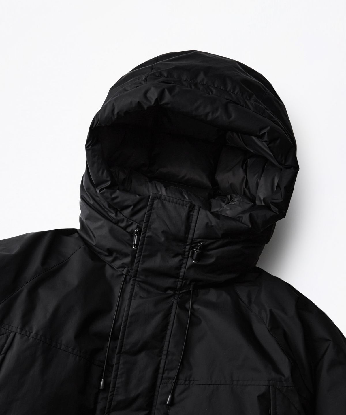 아웃스탠딩(OUTSTANDING) TORAY LEVEL7 DOWN PARKA_BLACK