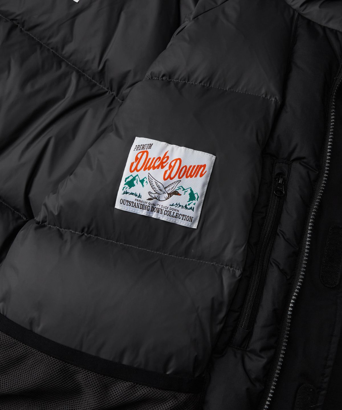 아웃스탠딩(OUTSTANDING) TORAY LEVEL7 DOWN PARKA_BLACK