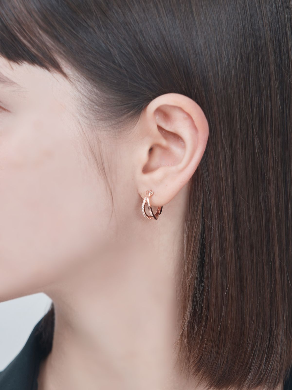 엘르주얼리(ELLEJEWELRY) 14K Goldplated 크로스 큐빅 링 귀걸이 ELGPEE515