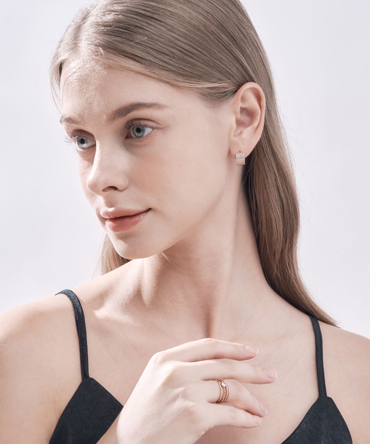 엘르주얼리(ELLEJEWELRY) 14K GF 볼륨 큐빅 원터치 귀걸이 ELGPEE505
