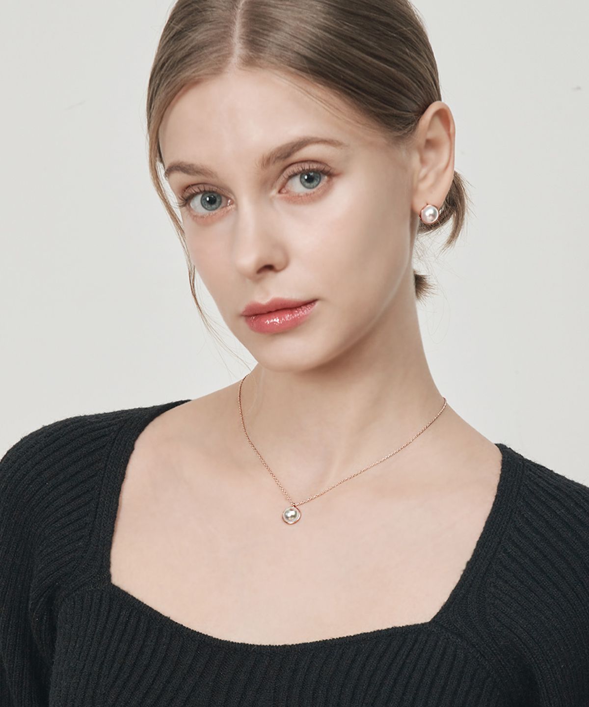 엘르주얼리(ELLEJEWELRY) 14K GF 진주 원터치 귀걸이 ELGPEE491